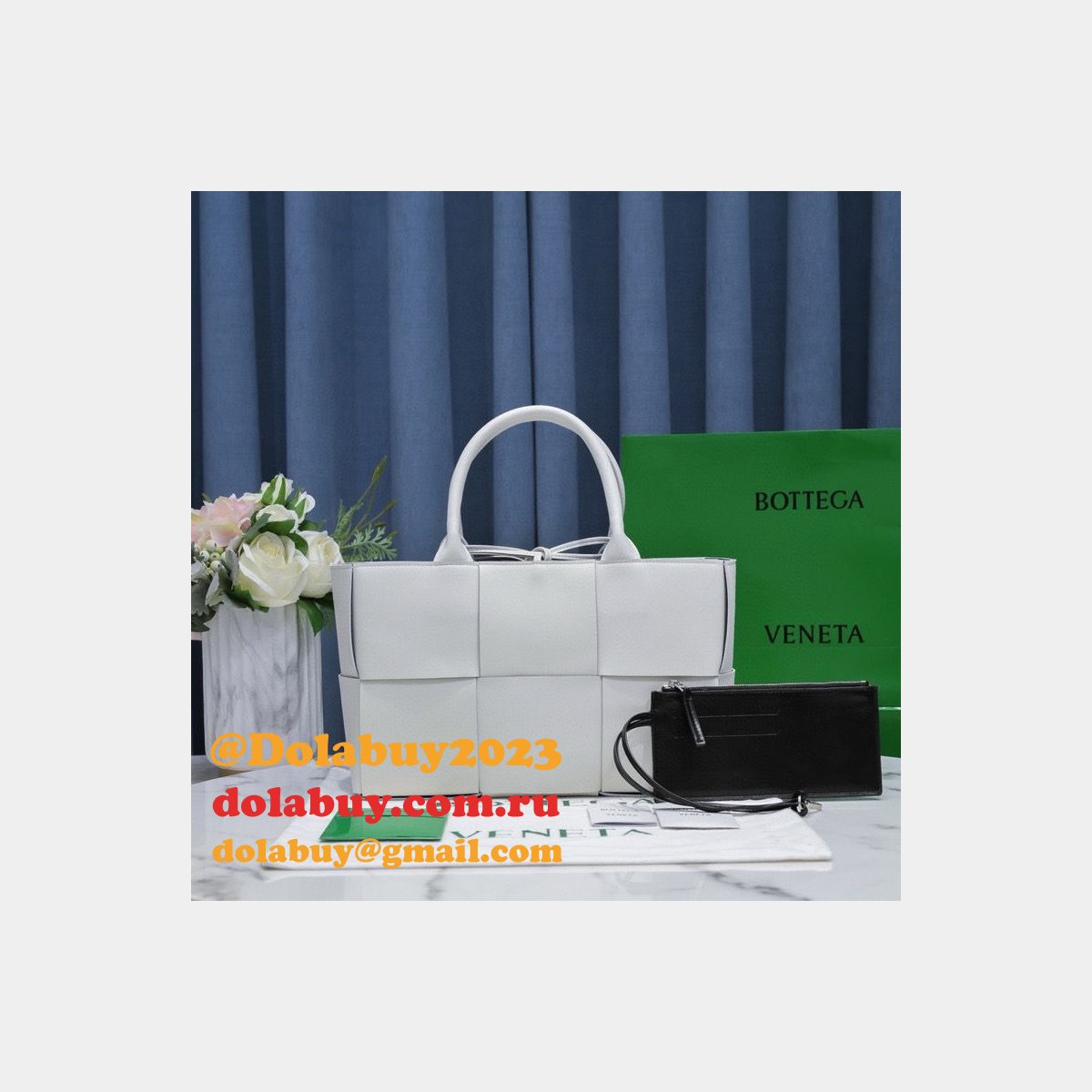 Perfect BOTTEGA VENETA Arco Small Tote Bag 30CM