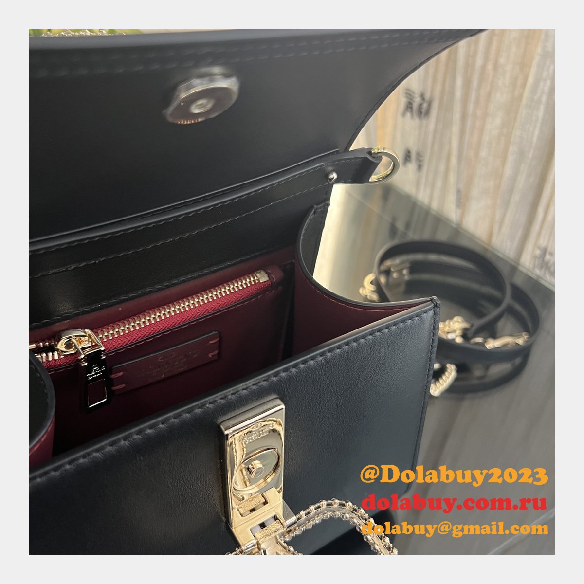 Top Quality Valentino VSLING Small Calf Handbag 2082