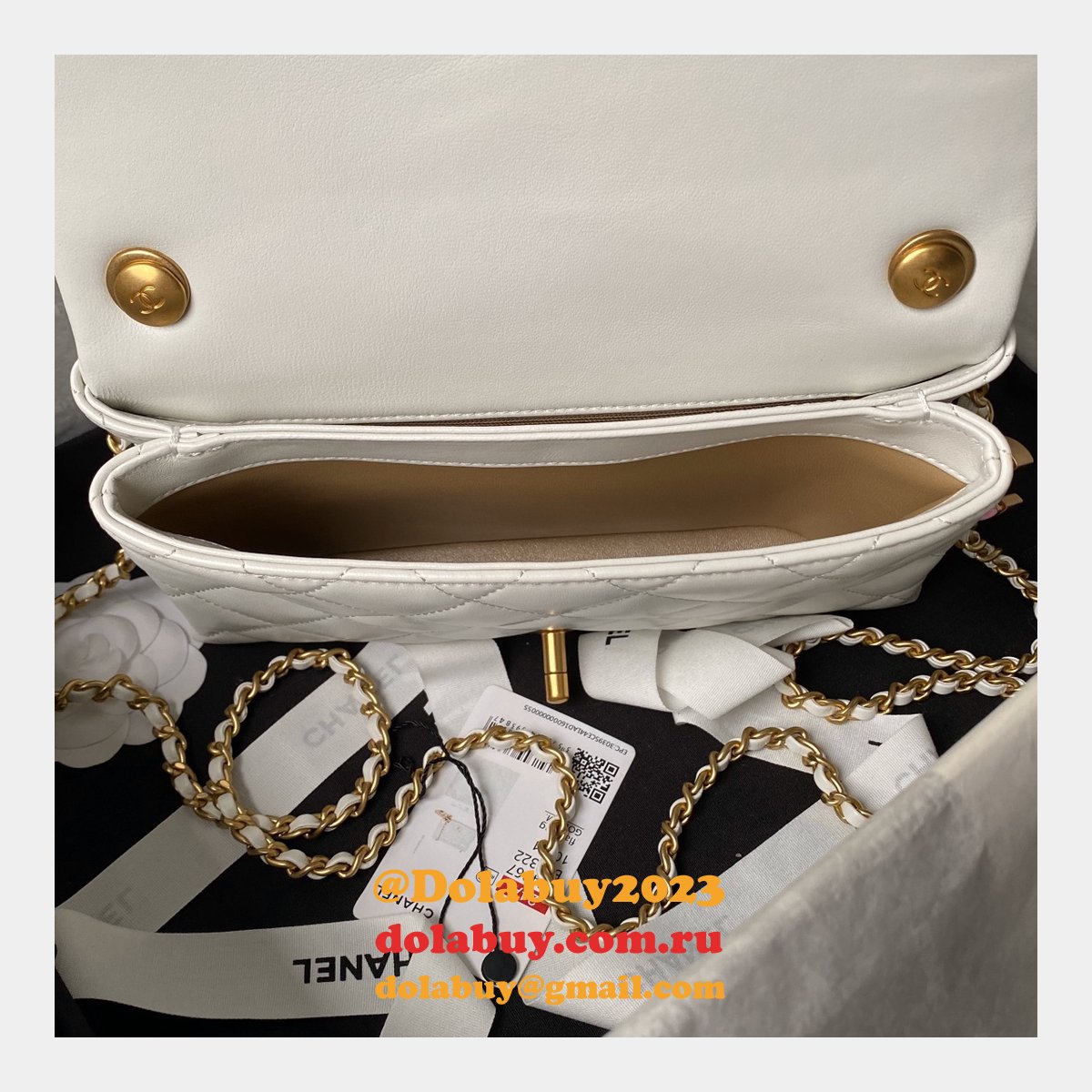 Replica AS4967 Classic Flap Luxury 7 Star Black/White Bags