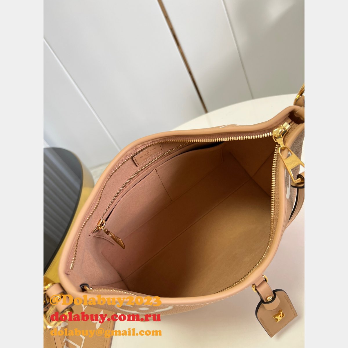 Luxury Louis Vuitton M46293 CarryAll Designer Replicas Bags