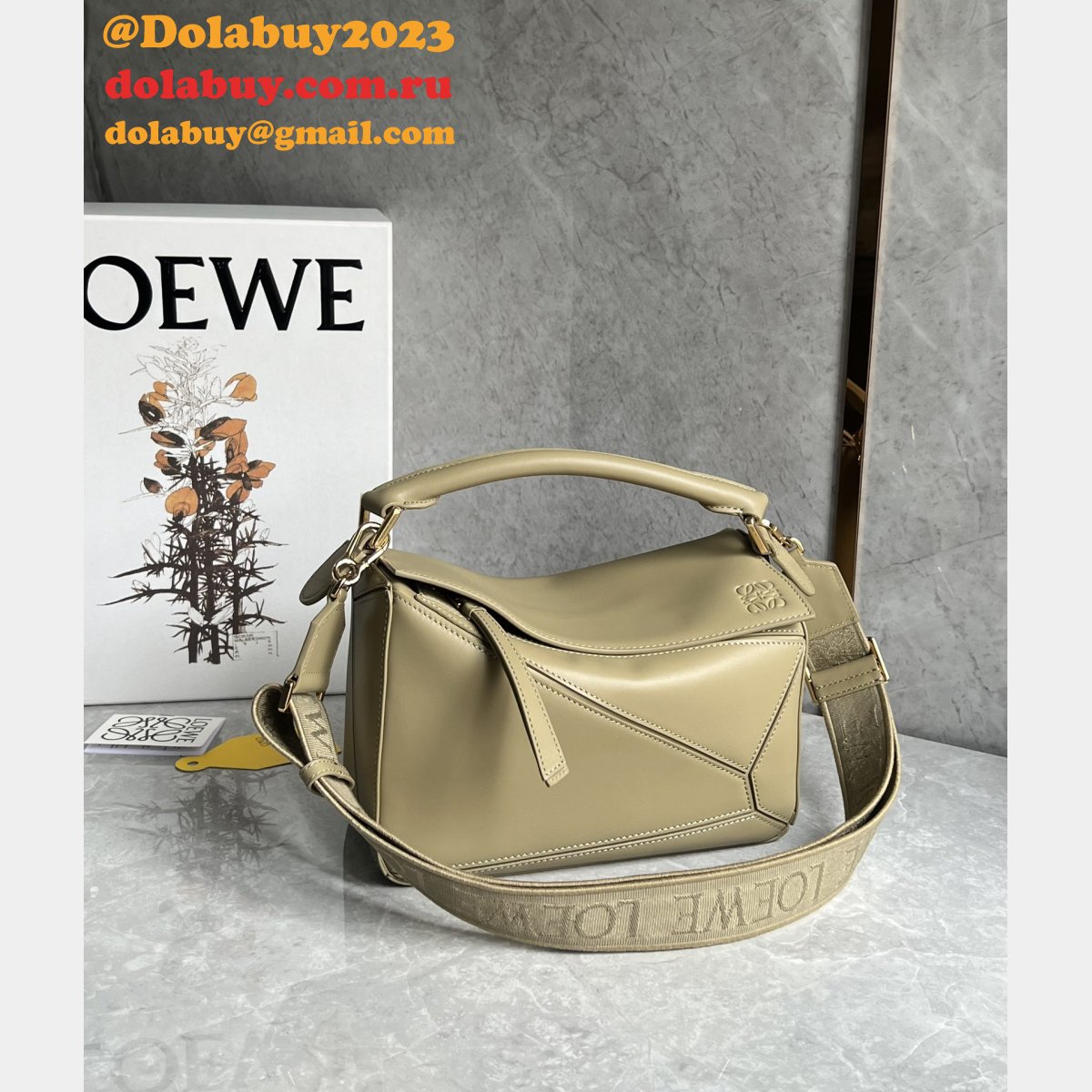 Inspired Loewe Small Puzzle Bag In Satin Calfskin 24CM With Strap