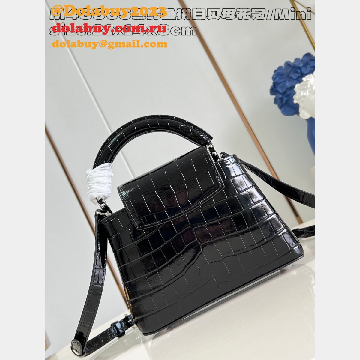 Louis Vuitton The Knockoff Capucines Designer M48865 Black Crocodile Bag