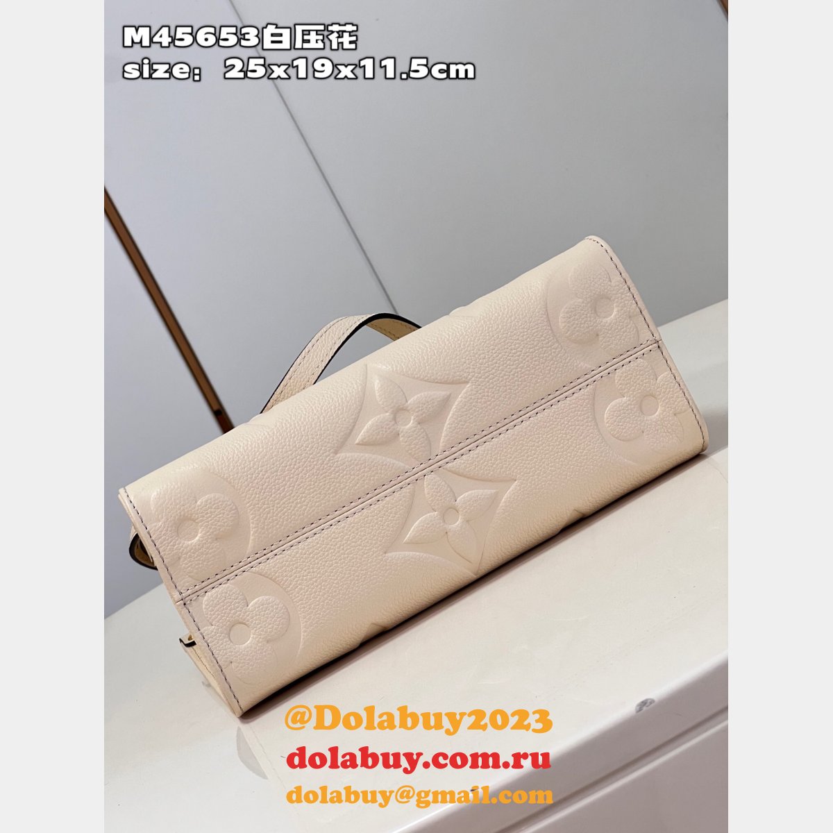 Louis Vuittons OnTheGo 7 Star Replicas Monogram Empreinte Bag