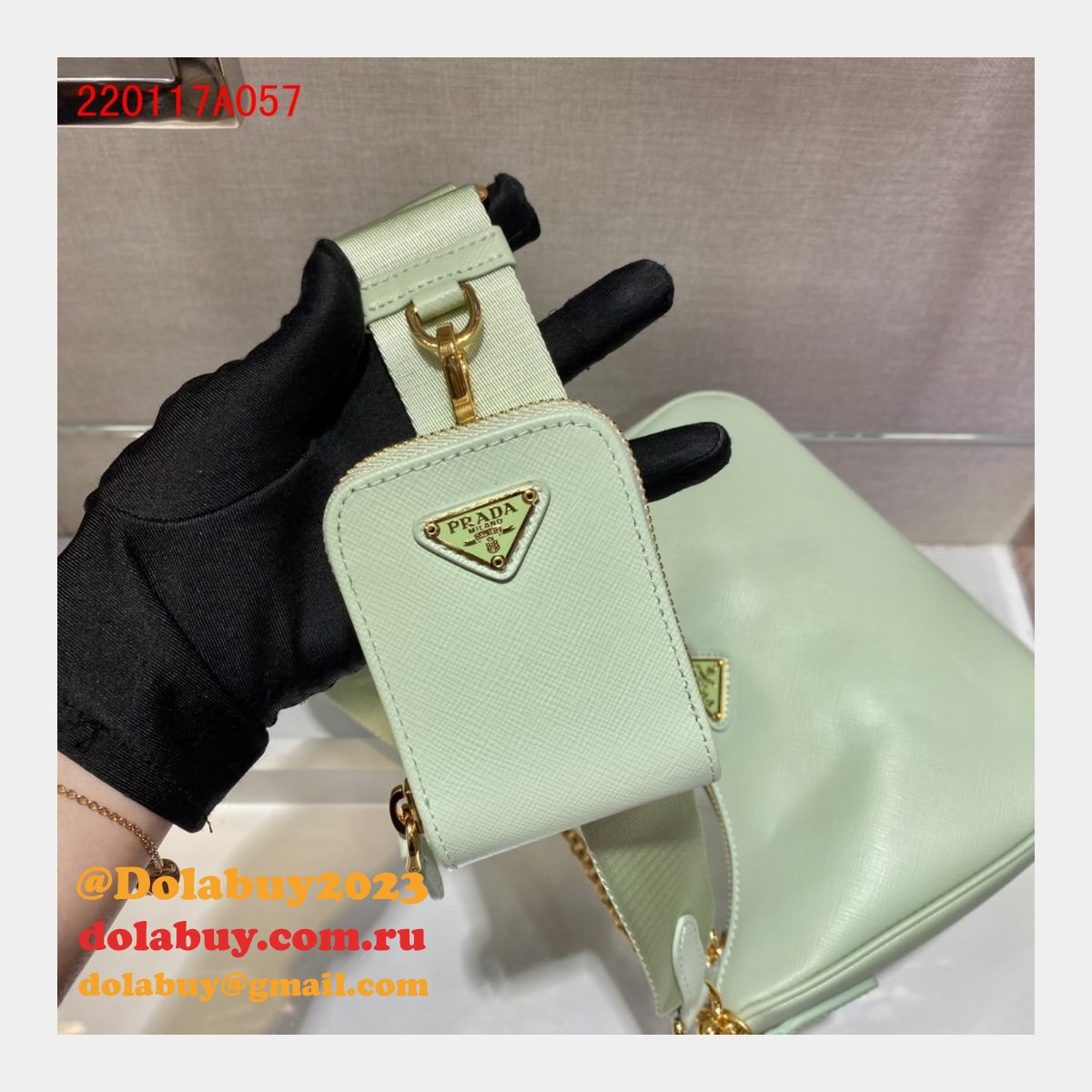 Replica Prada Handbags Cheap Highest Quality For Leather Hobo Re-Edition You