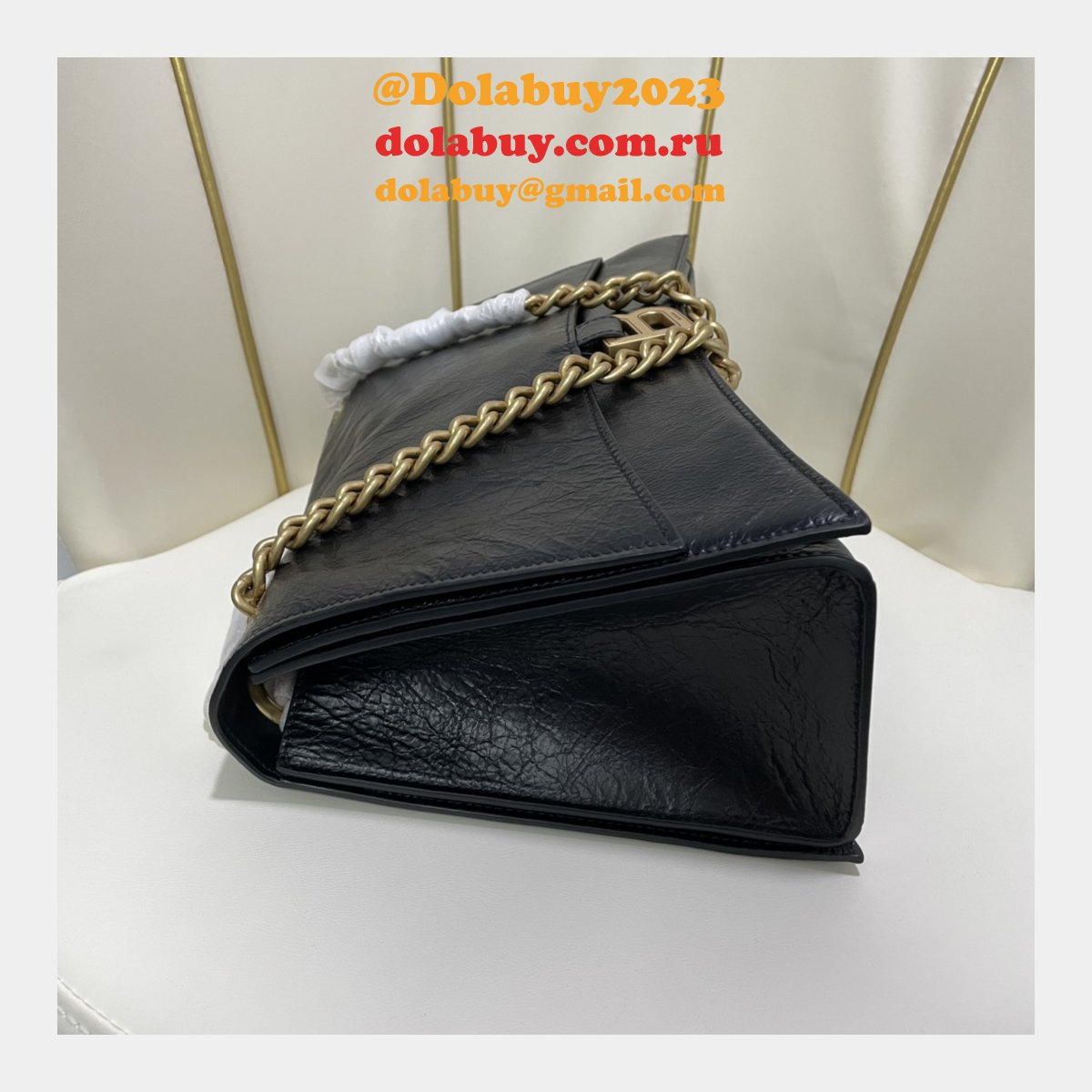 Luxury BALENCIAGA Crush Medium Chain Bag 31CM