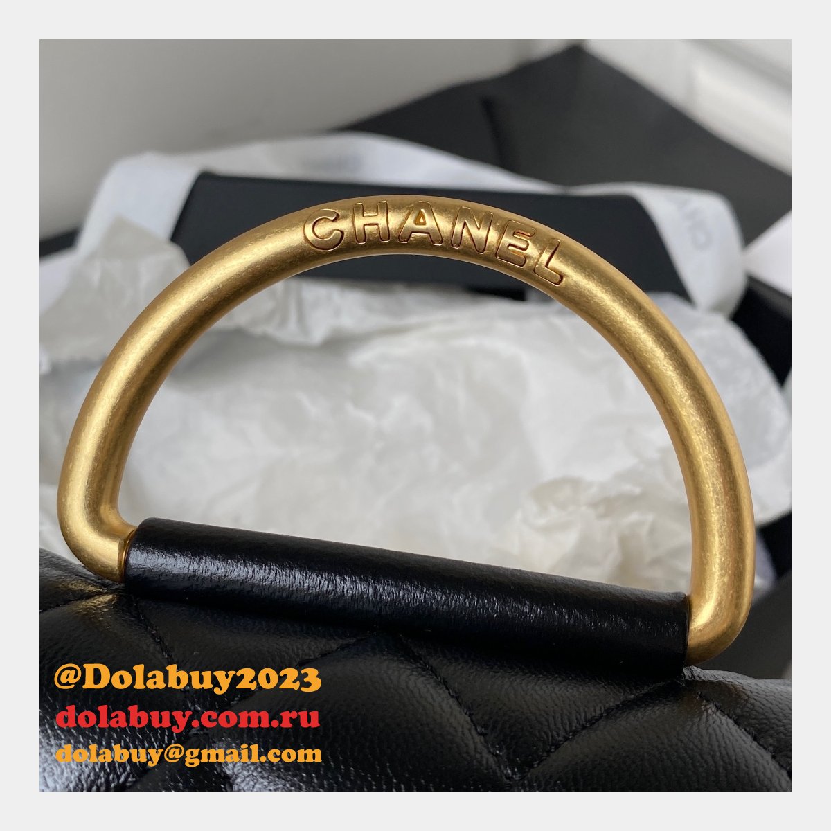 Inspired AP3485 Clutch With Chain Replica Shiny Bags