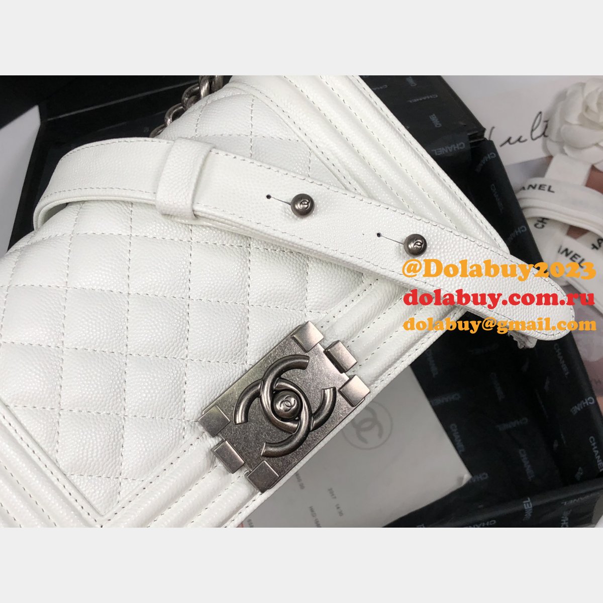 Top Quality CC 67085 Le boy Bag caviar leather 20CM