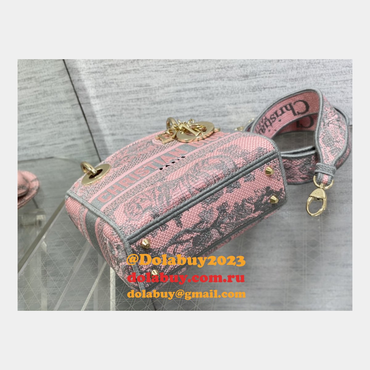 Exquisitely Made Replica Dior Lady 17CM Bag From Online Shopping