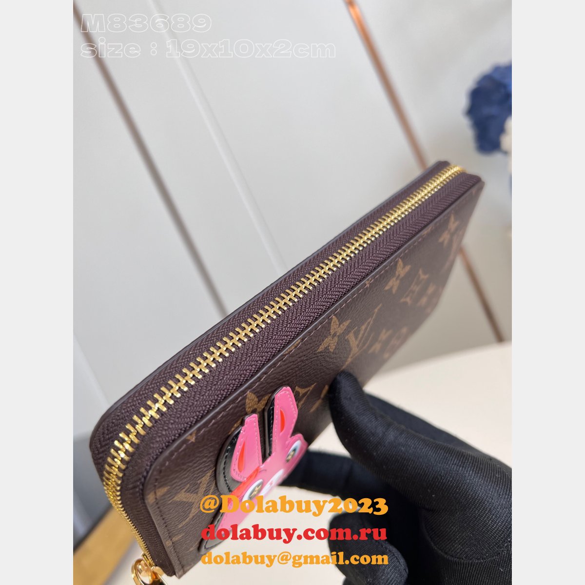 Zippy Wallet Inspired M83689 Louis Vuitton Designer Monogram Canvas