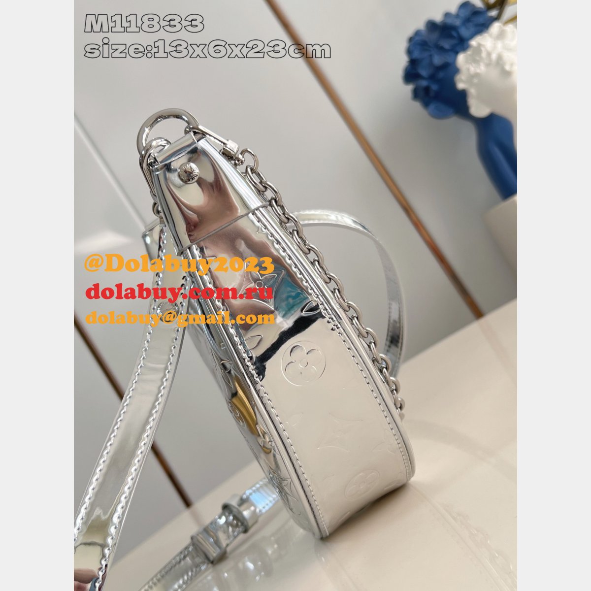 Designer Louis Vuitton Copy Loop M11833 Monogram Canvas Bag