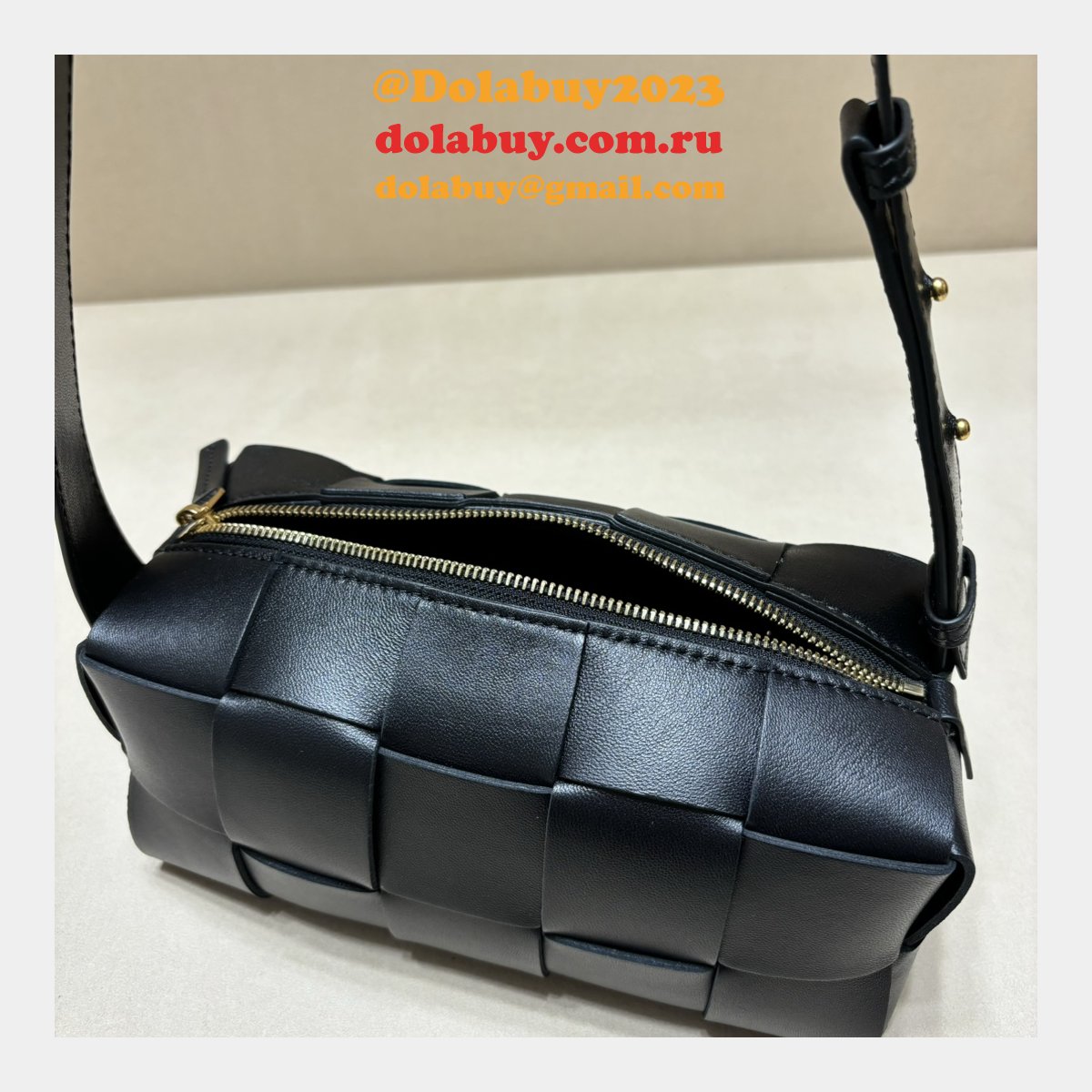 Designer BOTTEGA VENETA BRICK CASSETTE