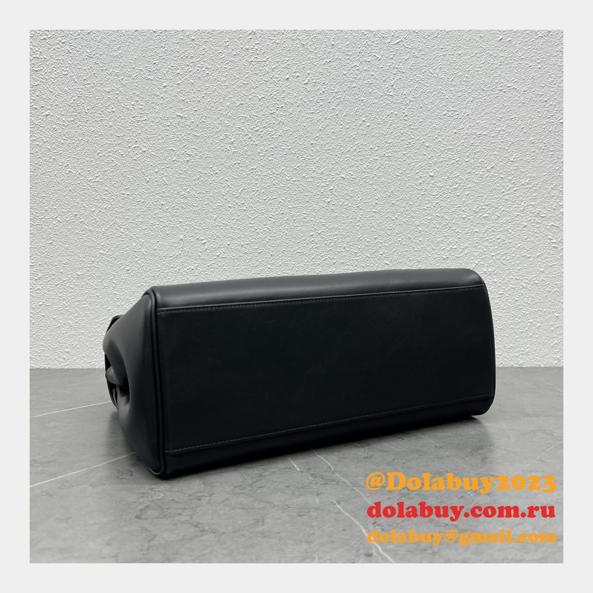 High Quality CELINE SOFT 16 Office patent leather Medium