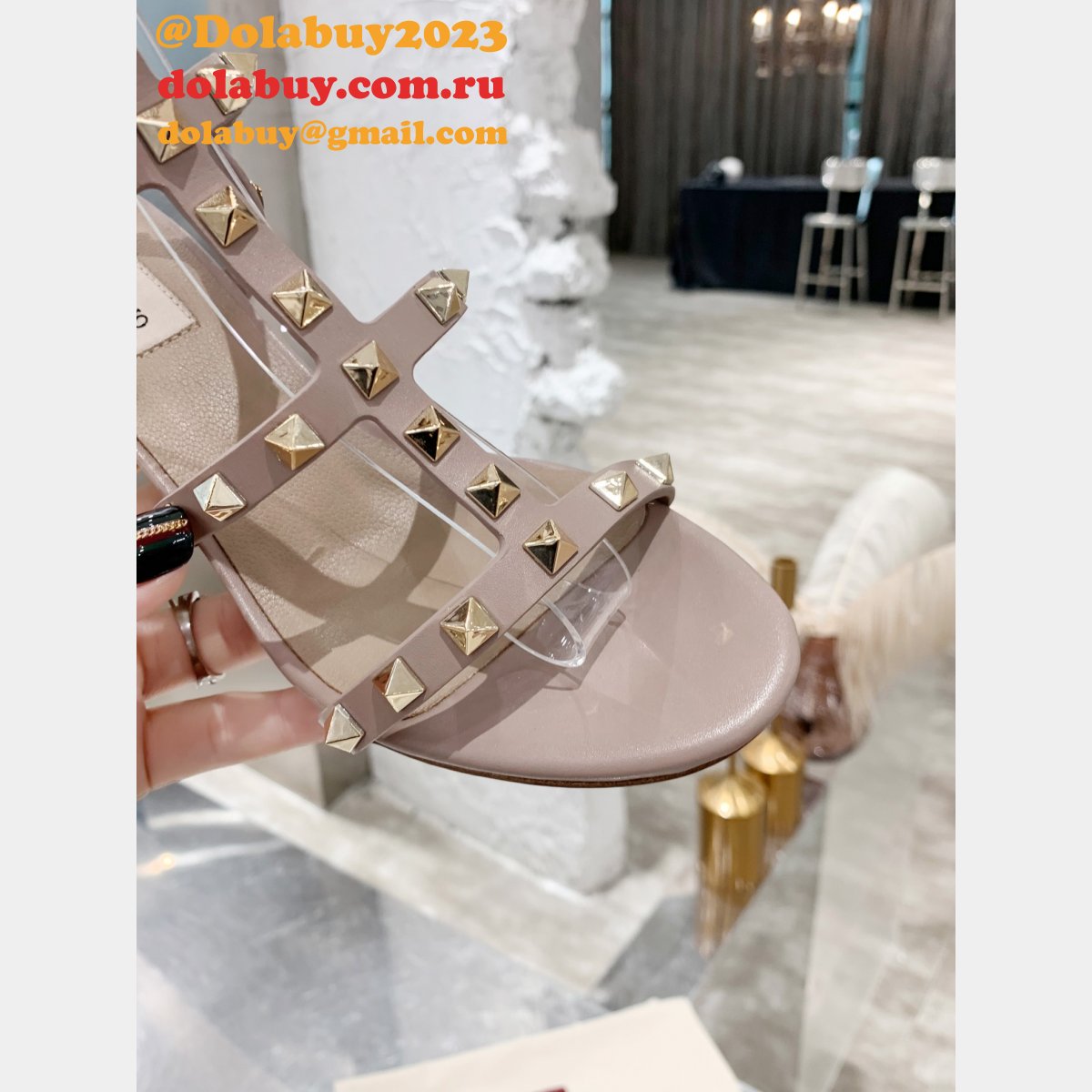 Replica valentino ROCKSTUD CALFSKIN ANKLE STRAP SANDAL