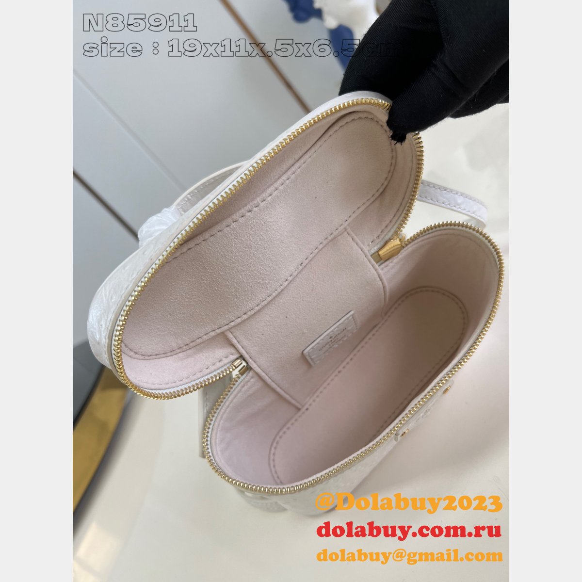 Inspired Vanity Chain Pouch N85820 7 Star Louis Vuitton Bag