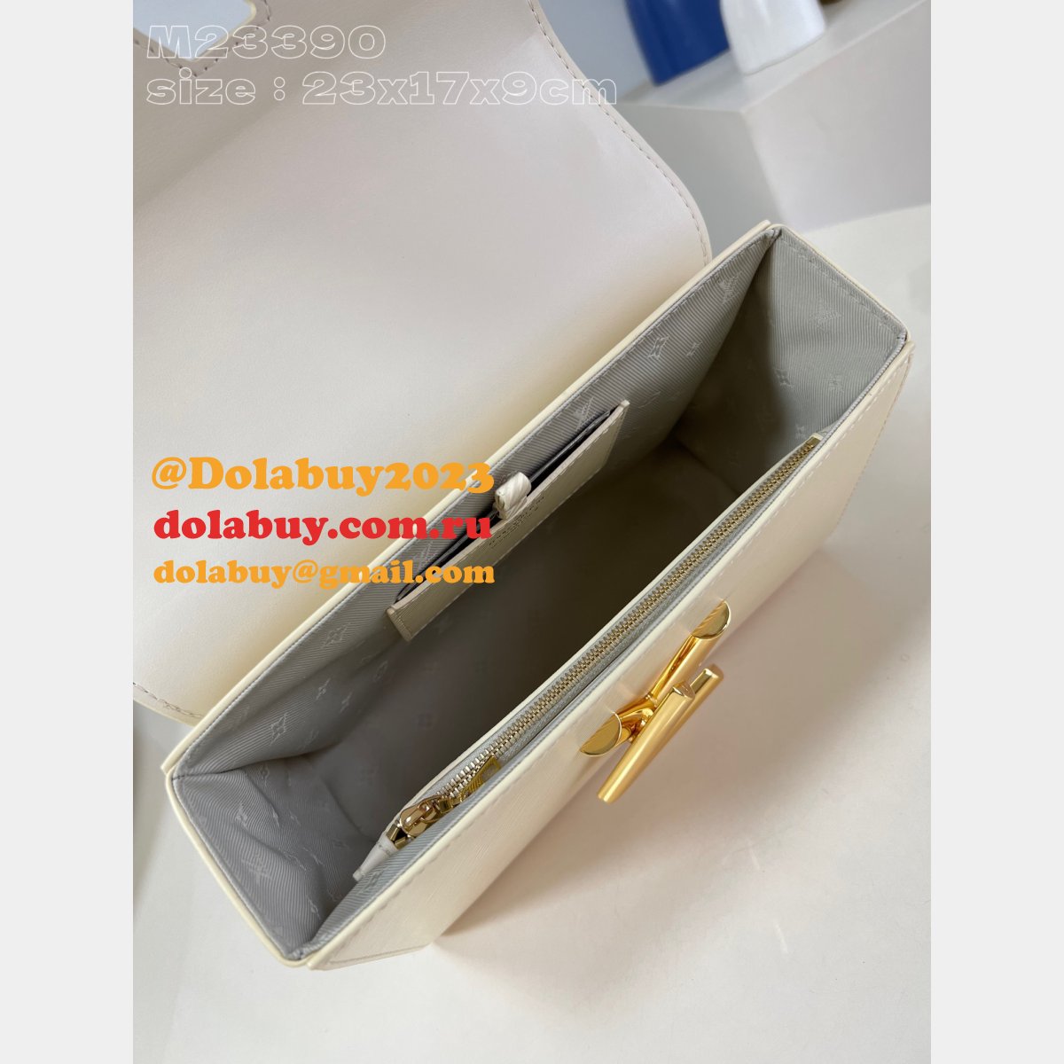 UK Twist Epi M23390/M23389 Shop Louis Vuitton Replica Bag