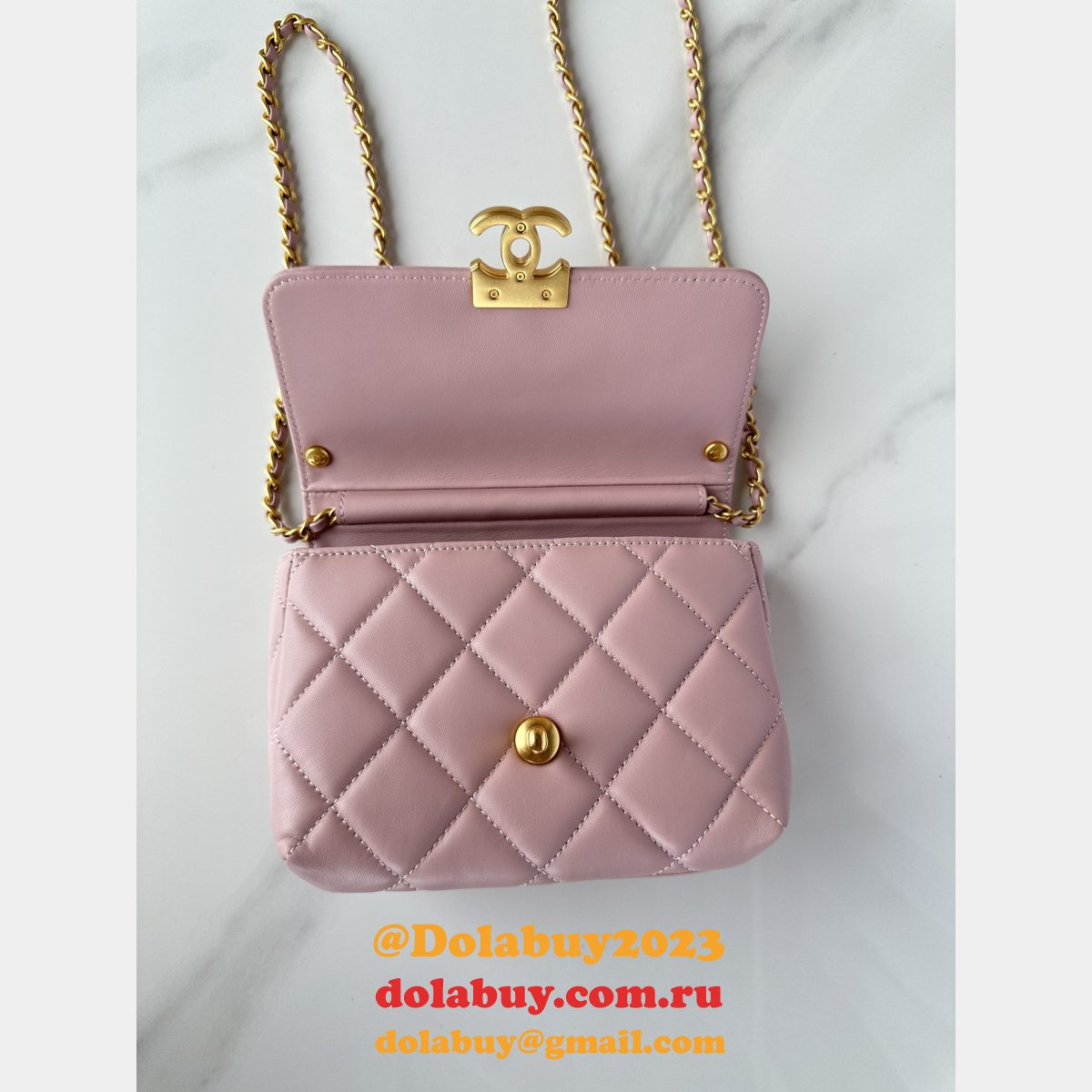 Top Quality CC Shiny Lambskin Crossbody Bag AS4986
