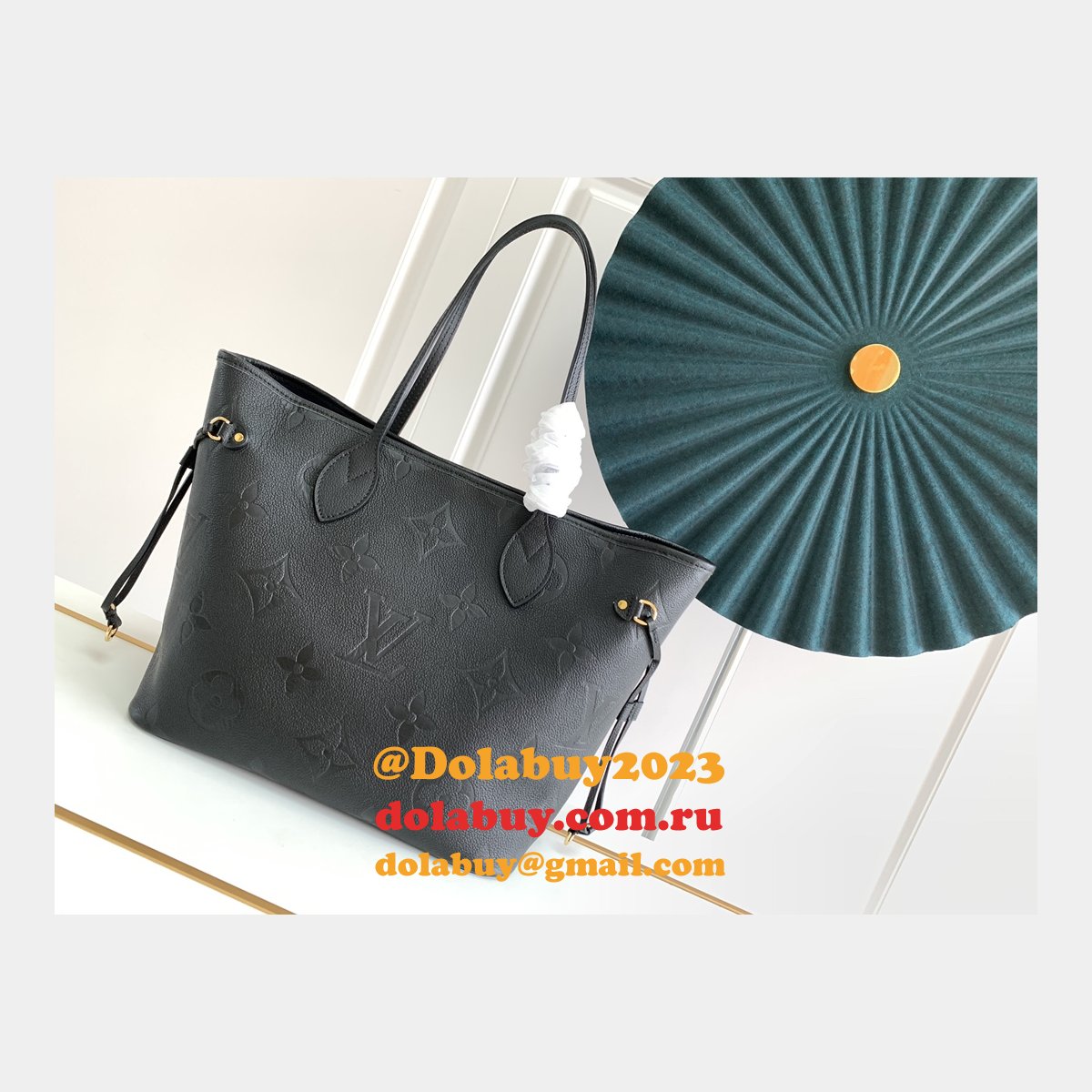 Louis Vuitton M45685 Replica Neverfull MM Monogram Empreinte Leather Black