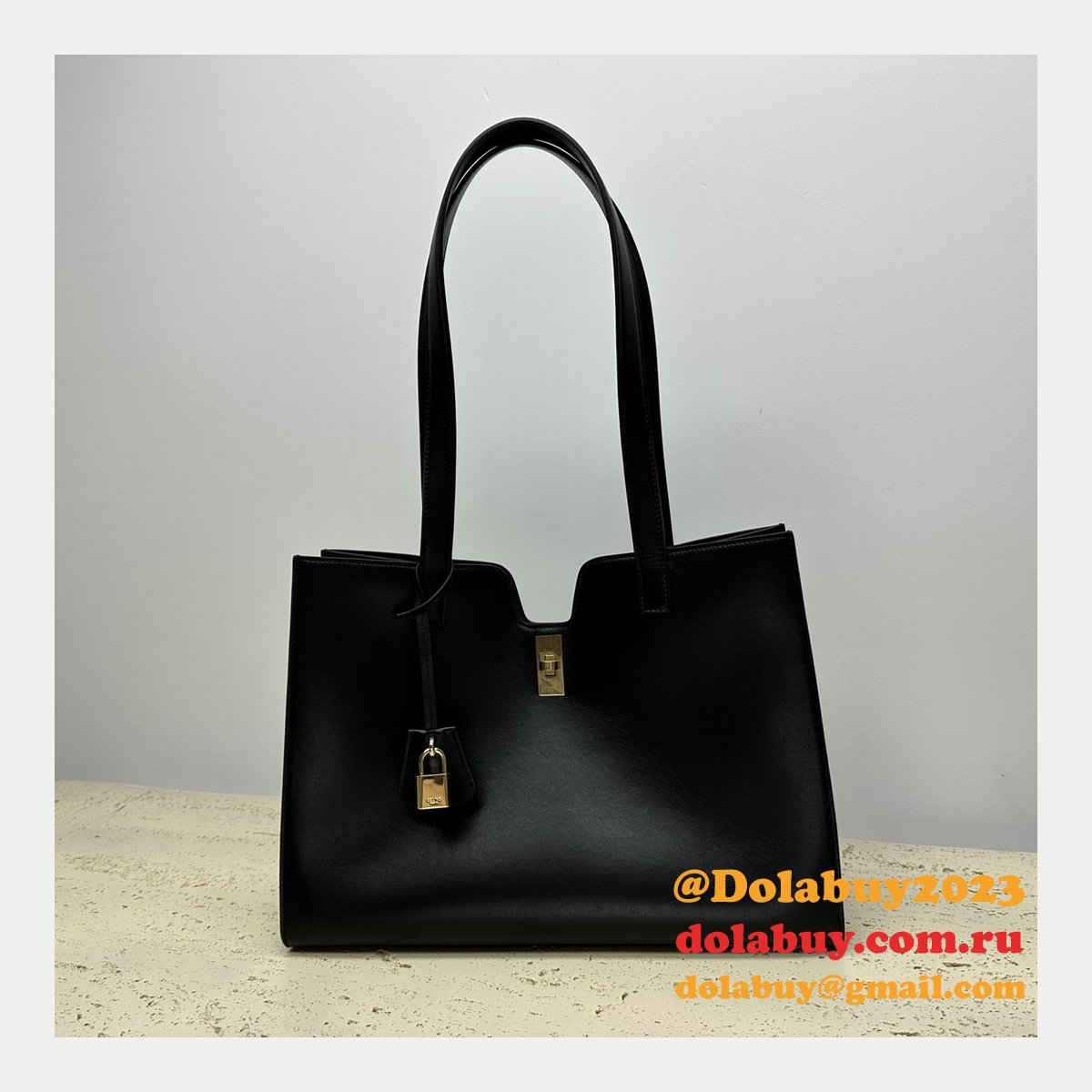 Top Fashion Cabas 16 In Smooth 112583 Celine Replica Bag
