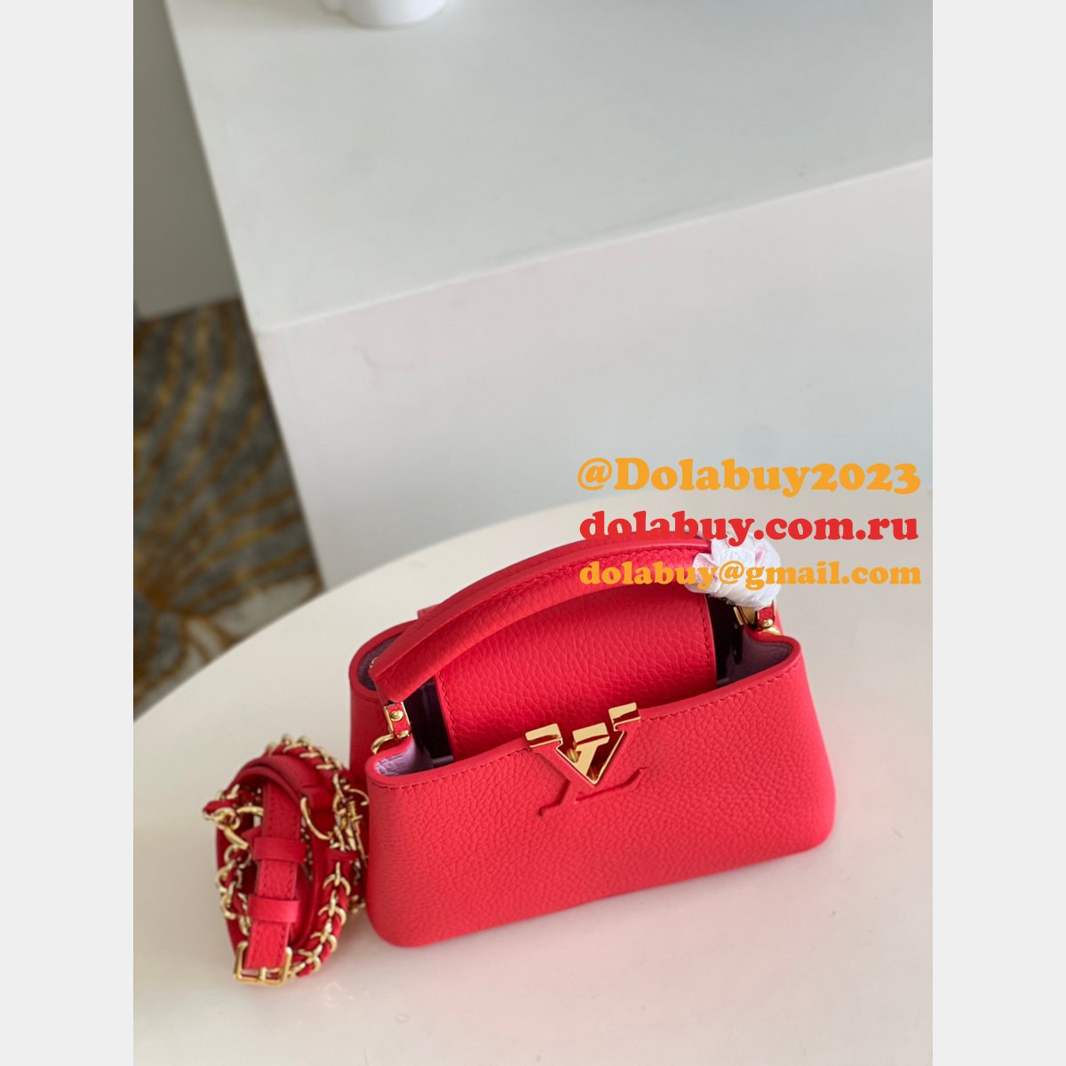 Go Designer Louis Vuitton Replica Capucines M20513 Red Bag