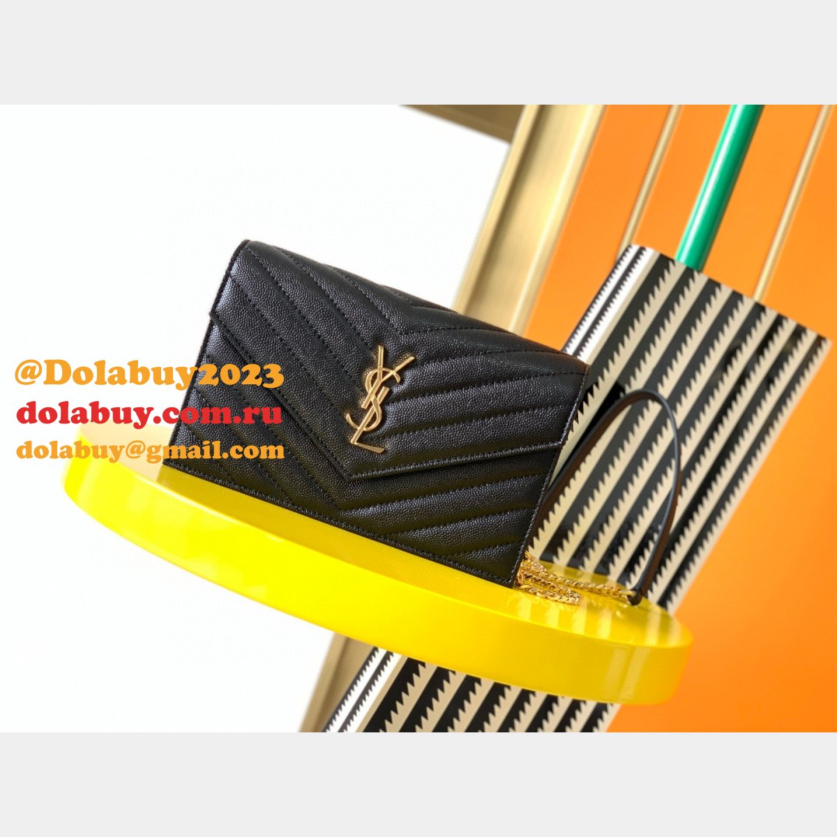 YSL Cheap Monogram Chain 19cm WOC 393953