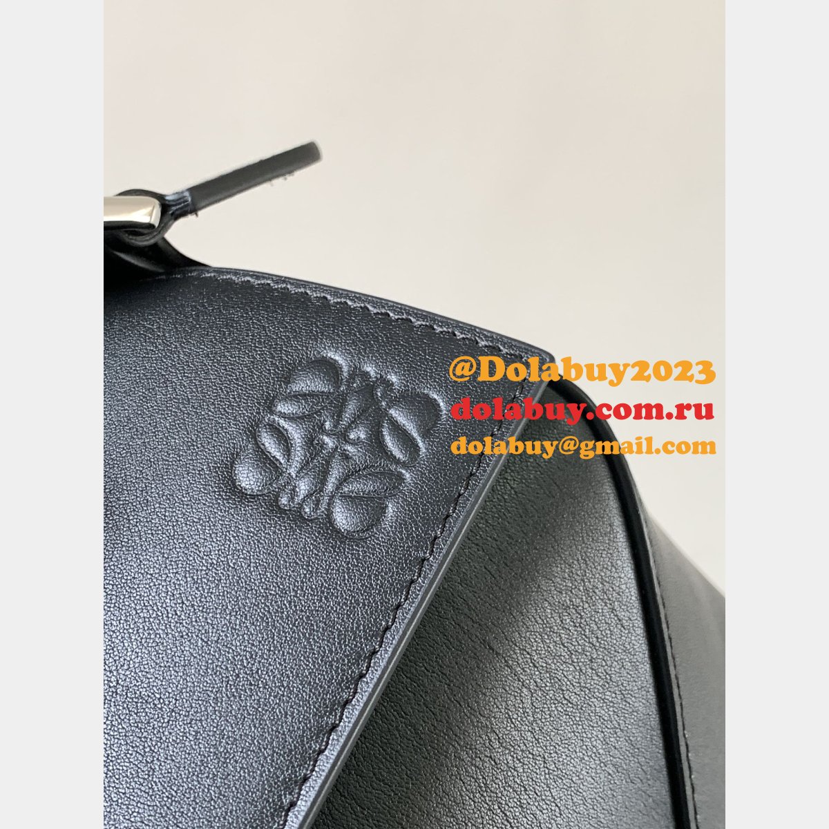 Top Quality Loewe Large Puzzle Bag In Classic calfskin 33CM