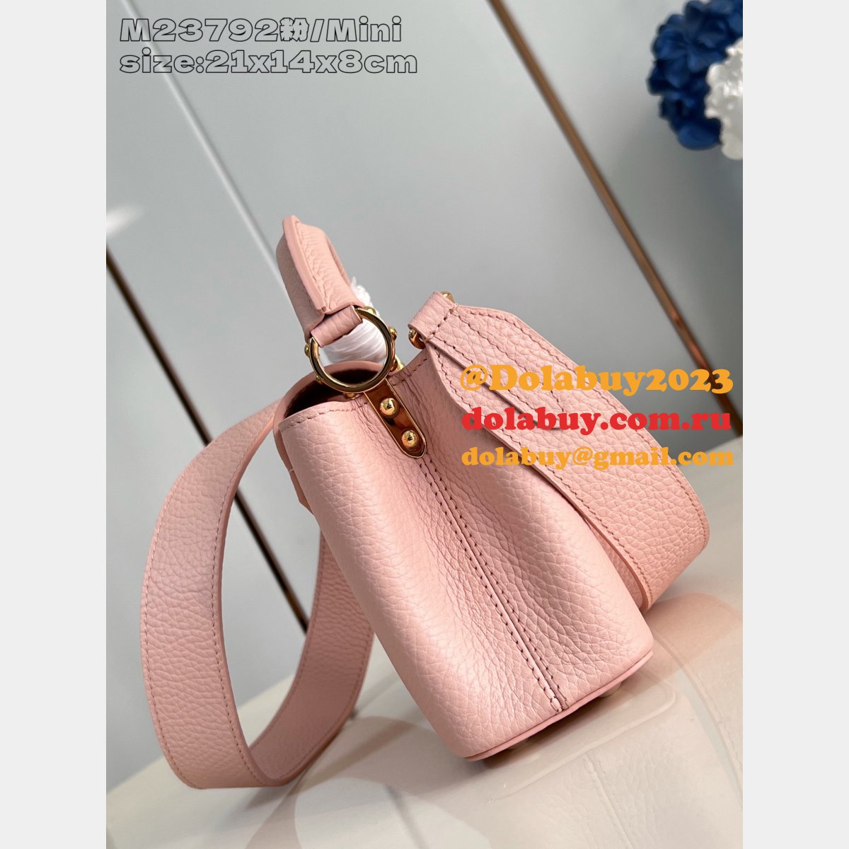 Replica Louis Vuitton Capucines BB Fashion Taurillon M23792 Bag