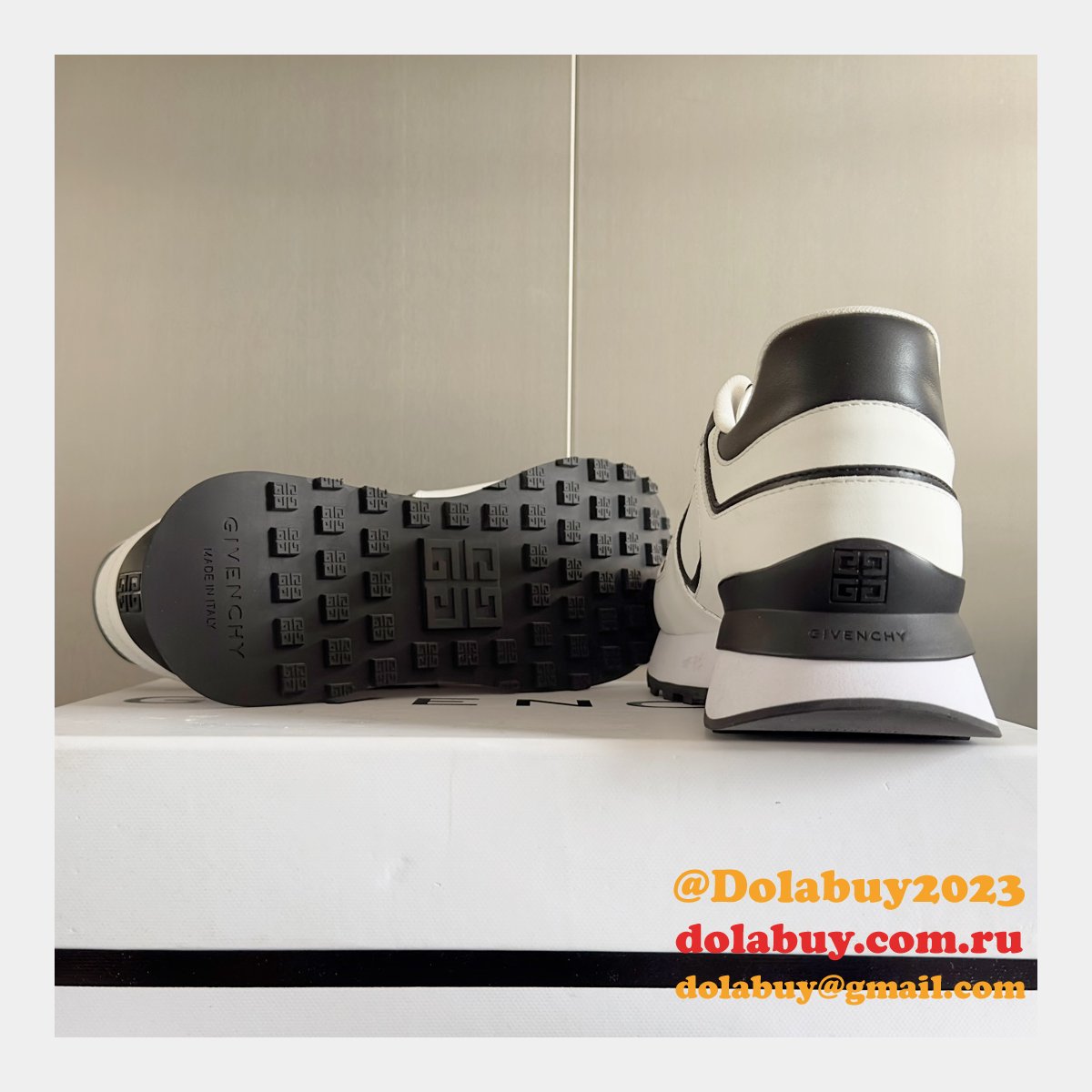 Wholesale GIVENCHY Spectre runner sneakers Perfect