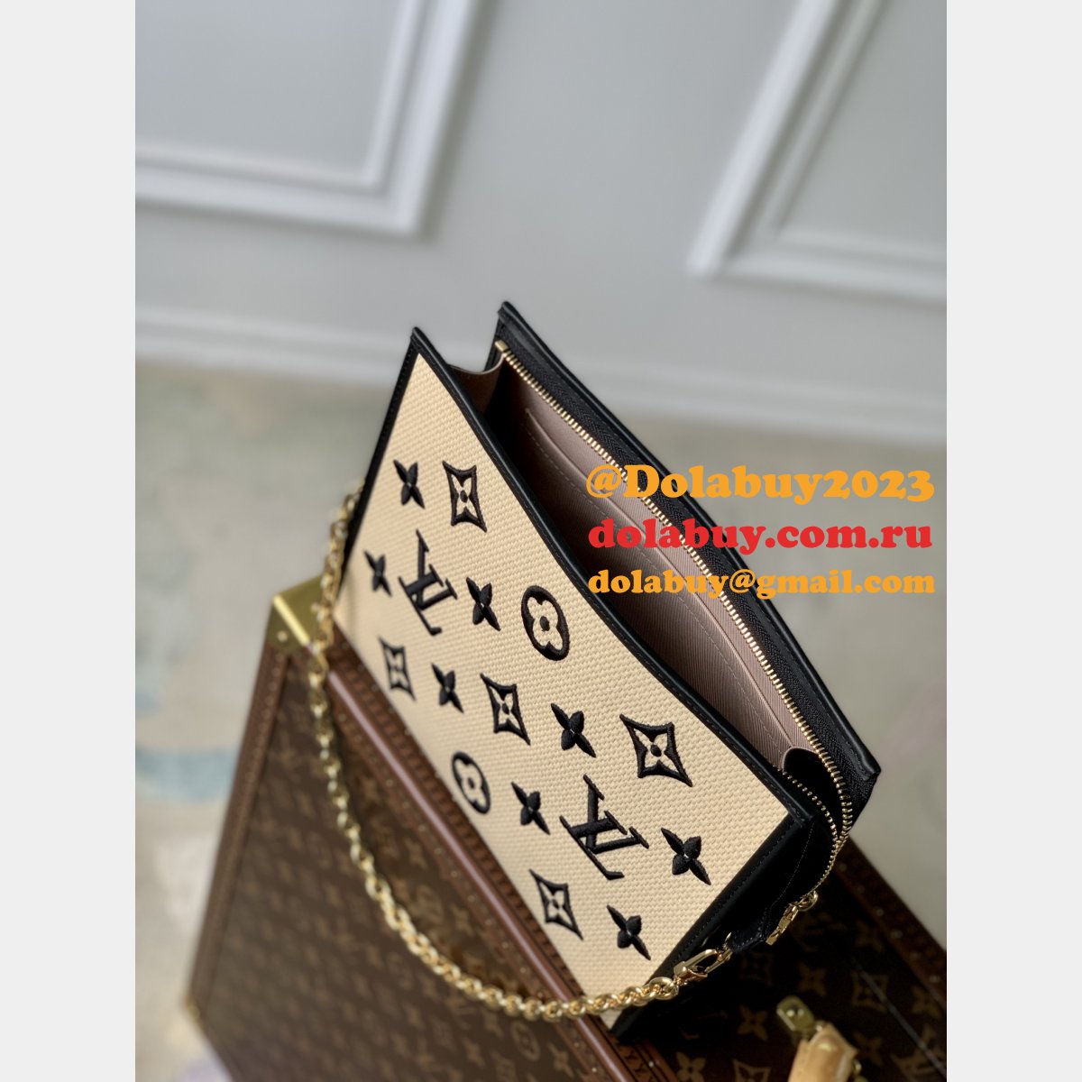 Toiletry Pouch On Chain M82521 Top Louis Vuitton Replica Bag