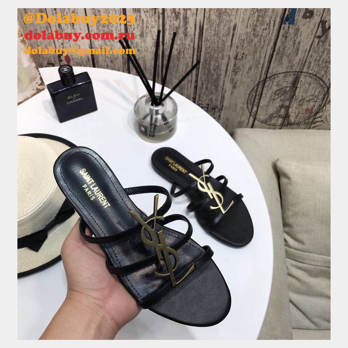 Saint Laurent Flat Sandals 001