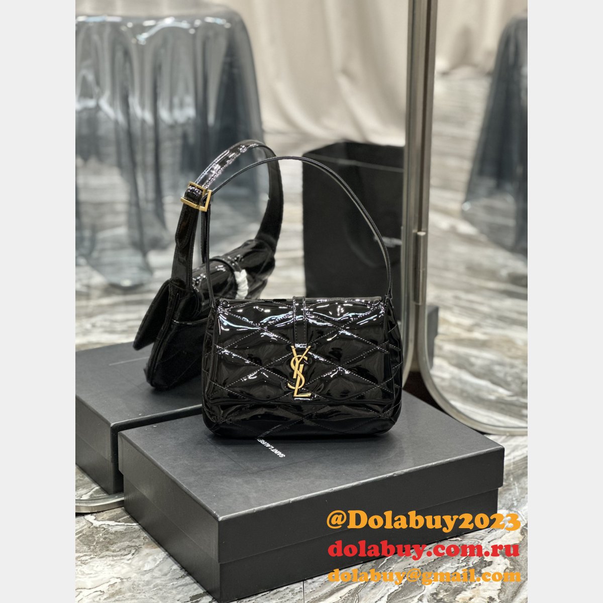 1:1 Quality Hobo Saint Laurent Fake 698567 Black Patent Bag