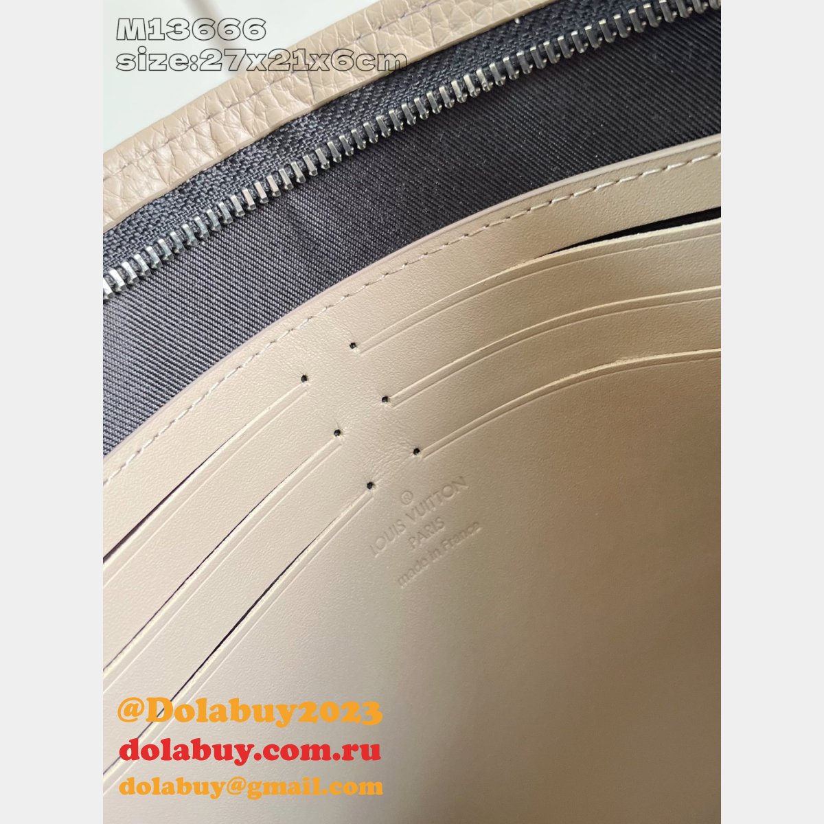 Louis Vuitton Pochette Voyage M13666 Duplicate Taïga Bag