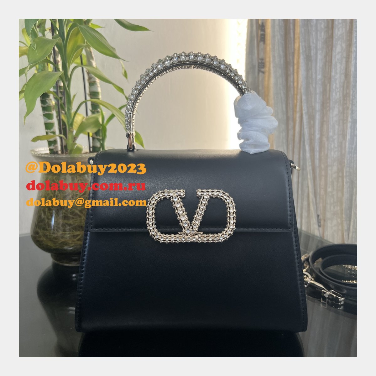 Top Quality Valentino VSLING Small Calf Handbag 2082