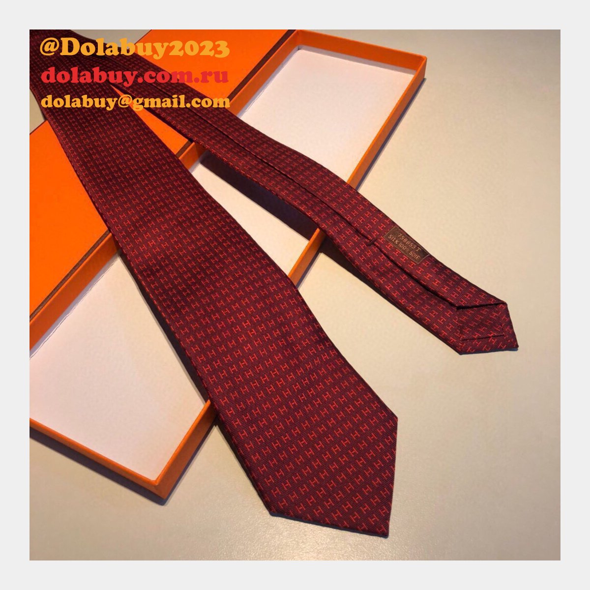 Hermes Faconnee H tie in hand-sewn silk