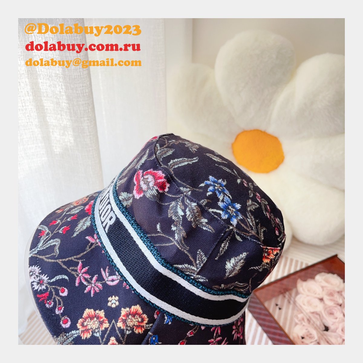 Best Christian Dior Colorblock bow Fisherman hat