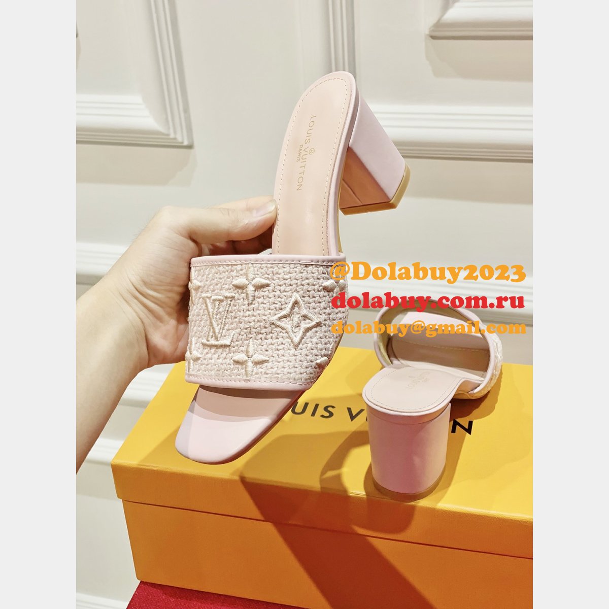 FAKE LOUIS VUITTONS Neo Revival Flat Mule Shoes