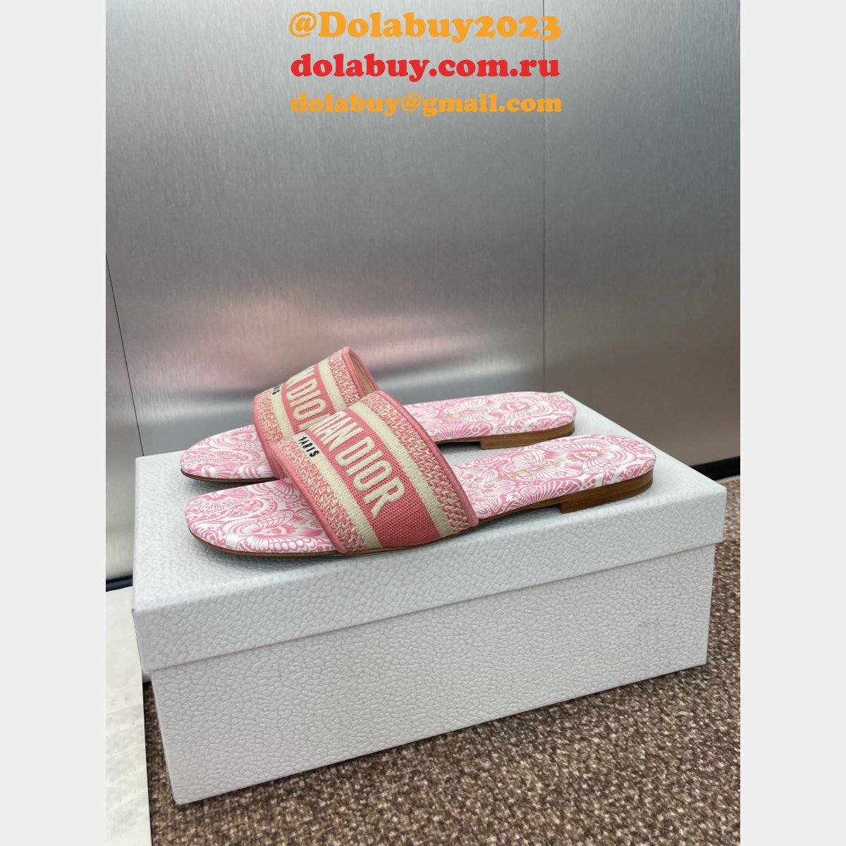 7 Star Dior Dway Slide Flat