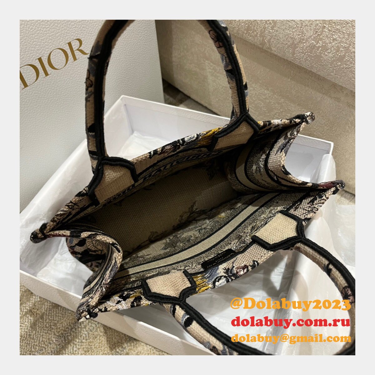 2022 High Quality CD Book Tote 26.5/36CM Replicas Bags