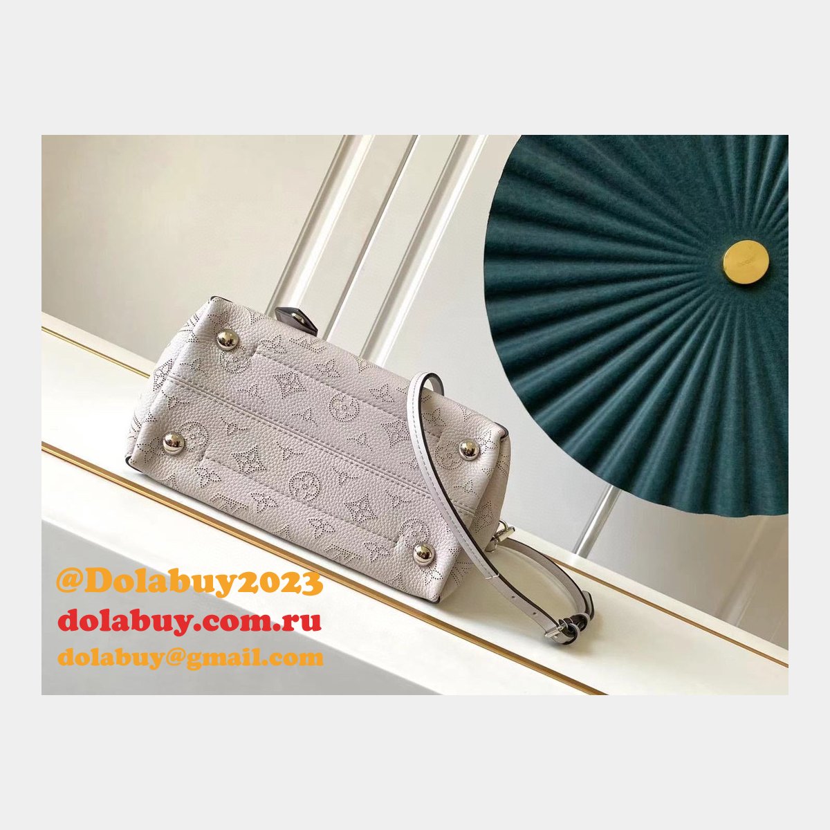 7 Star Louis Vuitton Mahina M54353/M54350 Hina Handbags