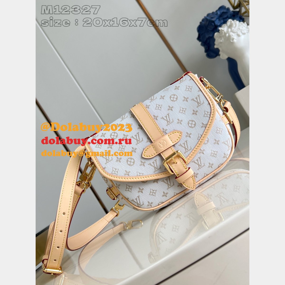 Designer Louis Vuitton Knockoff Saumur BB M12327 7 Star Bag