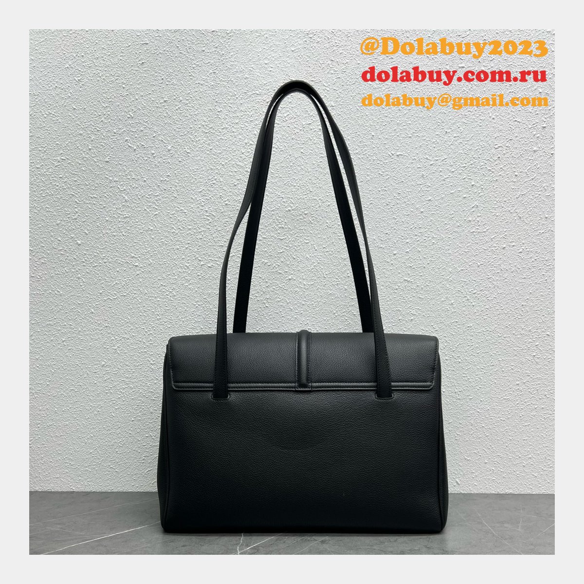 Best Replica CELINE SOFT 16 Office togo leather handbag