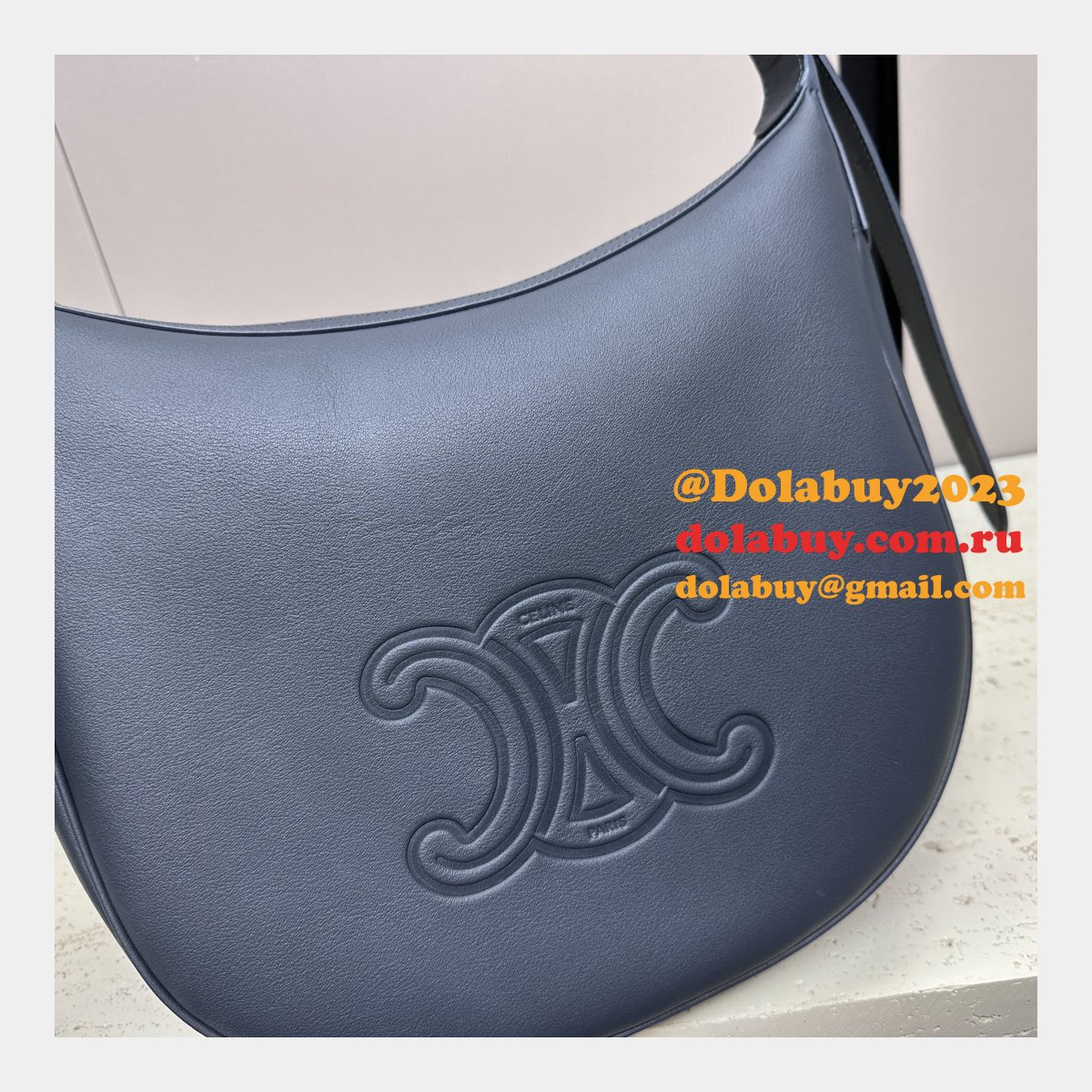 Best Heloise Cuir Triomphe Replica Celine 114712 Bag