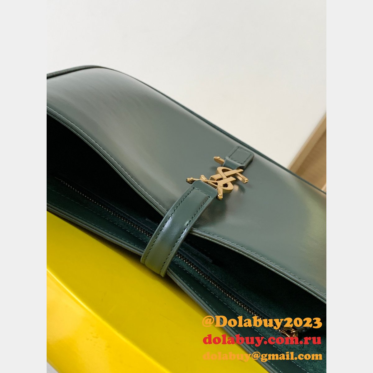 Top Quality Saint Laurent Replica Le 5 À 7 Hobo 657228 Bag