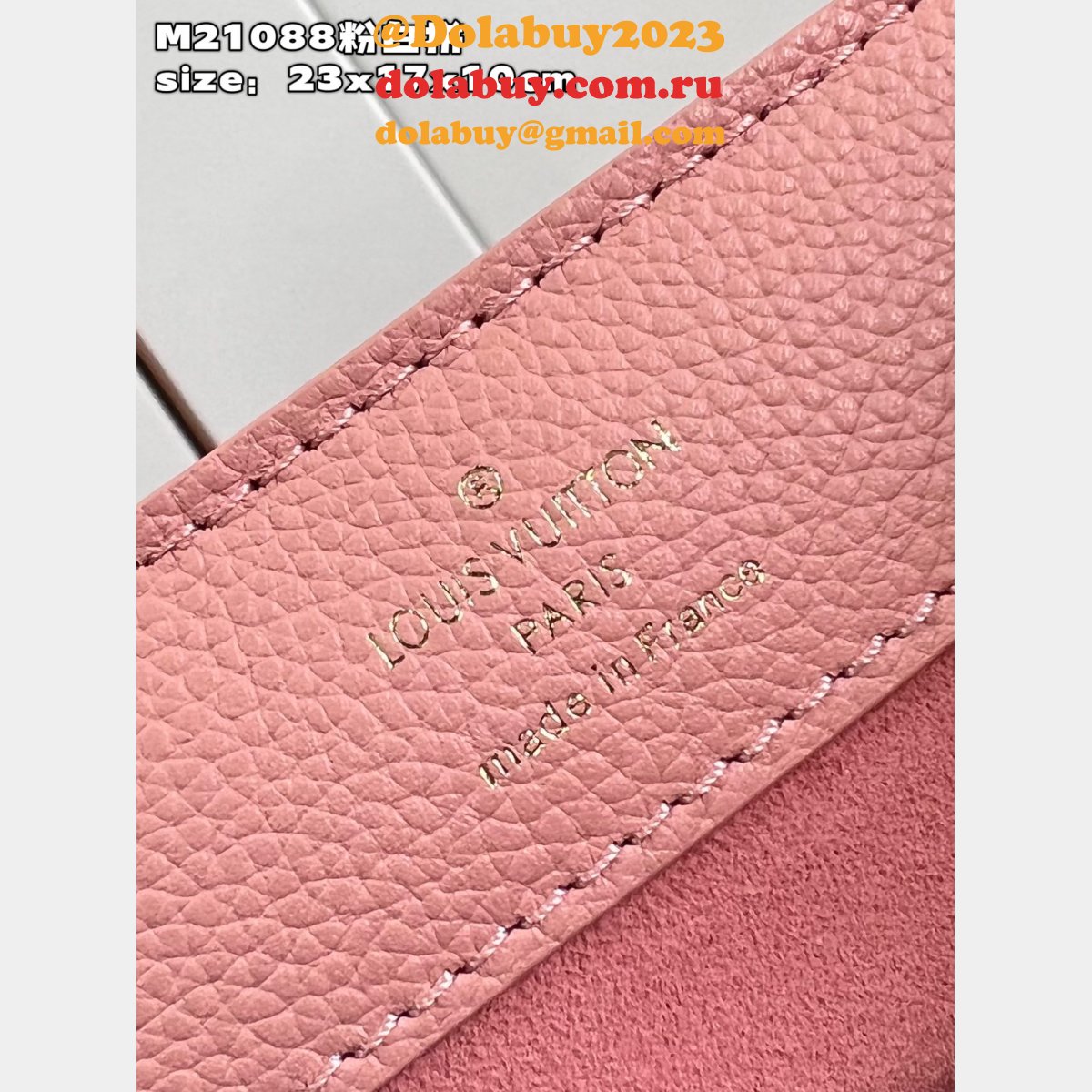 LockMe Ever Louis Vuitton 1:1 Mirror M22626 Luxury UK Bag