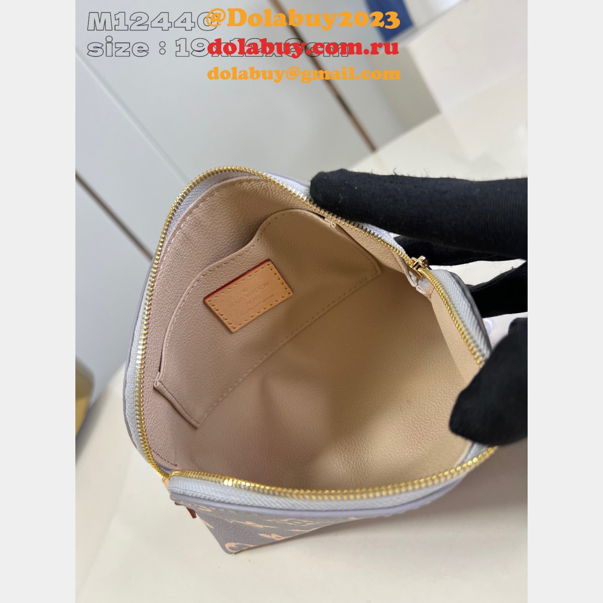 Sell Louis Vuitton Pochette Cosmétique M12440 Knockoff Bag Online