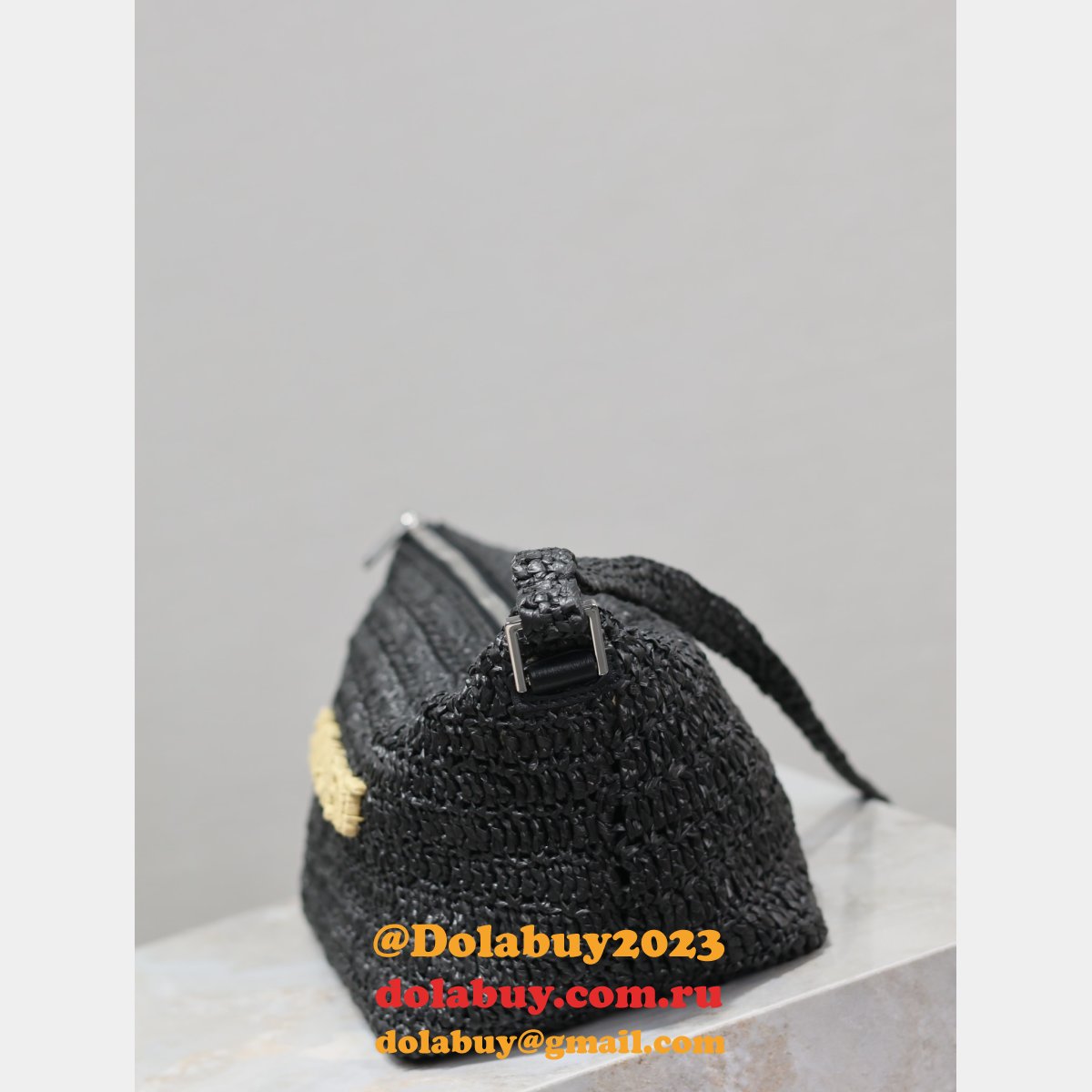 Top Quality SAINT LAURENT Raffia woven Crossbody bag 667490