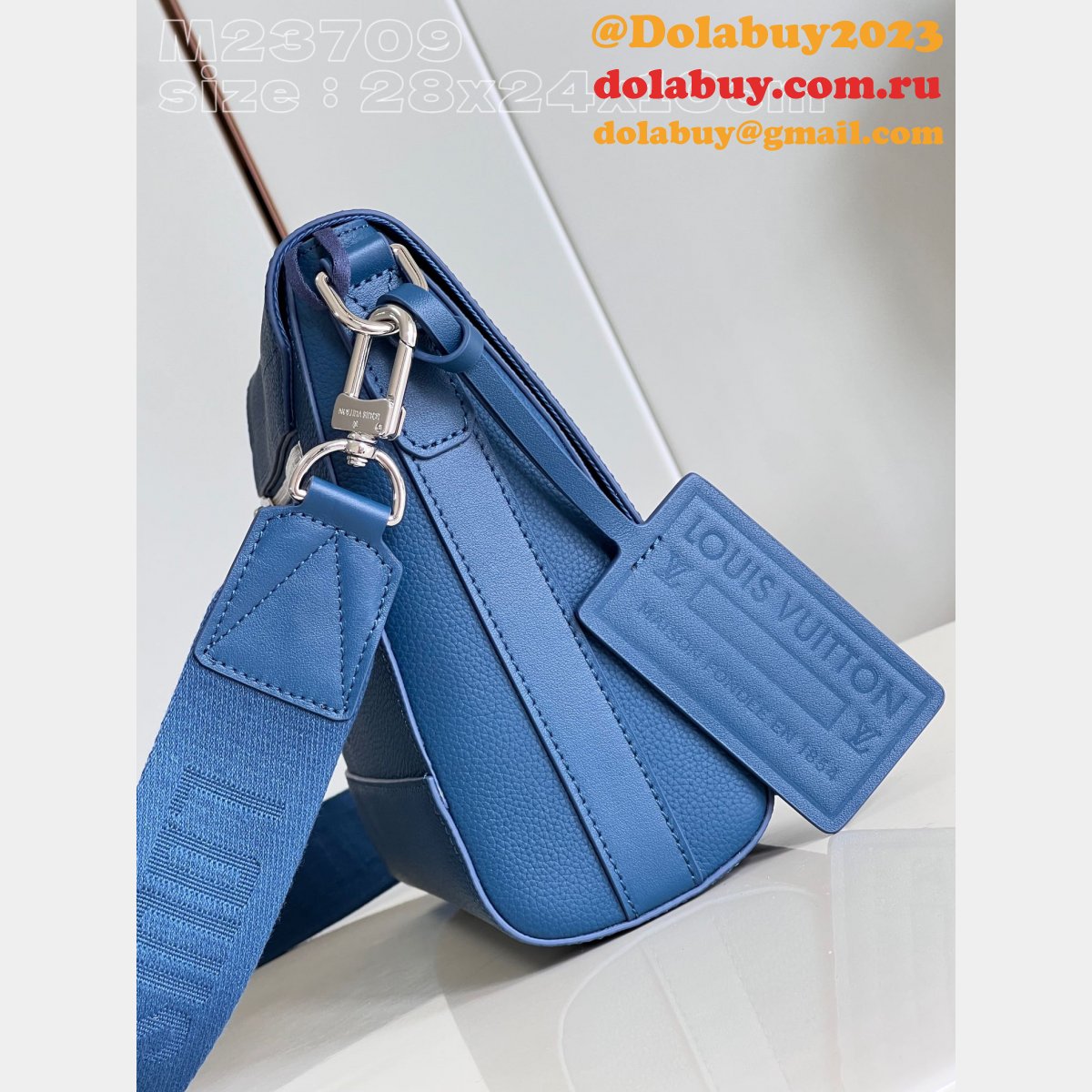 Louis Vuitton Fake Takeoff Messenger LV Aerogran M23709 Bag