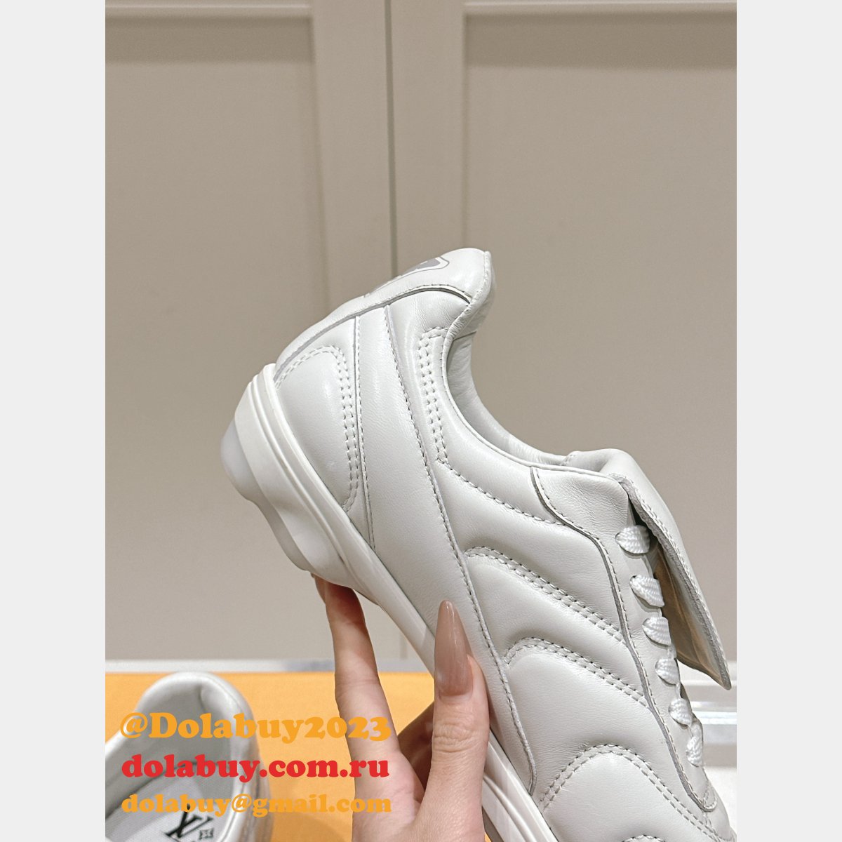 Wholesale 7 Star LV Footprint Soccer Sneaker
