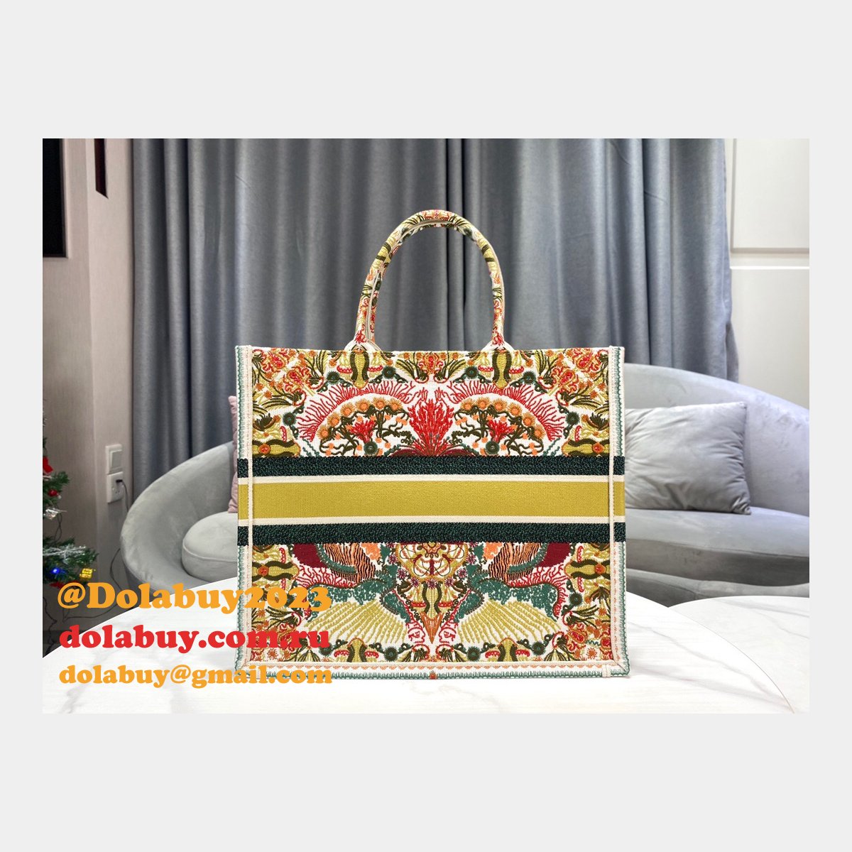 Wholesale Christian Dior Book Tote Size Reference Guide 2021