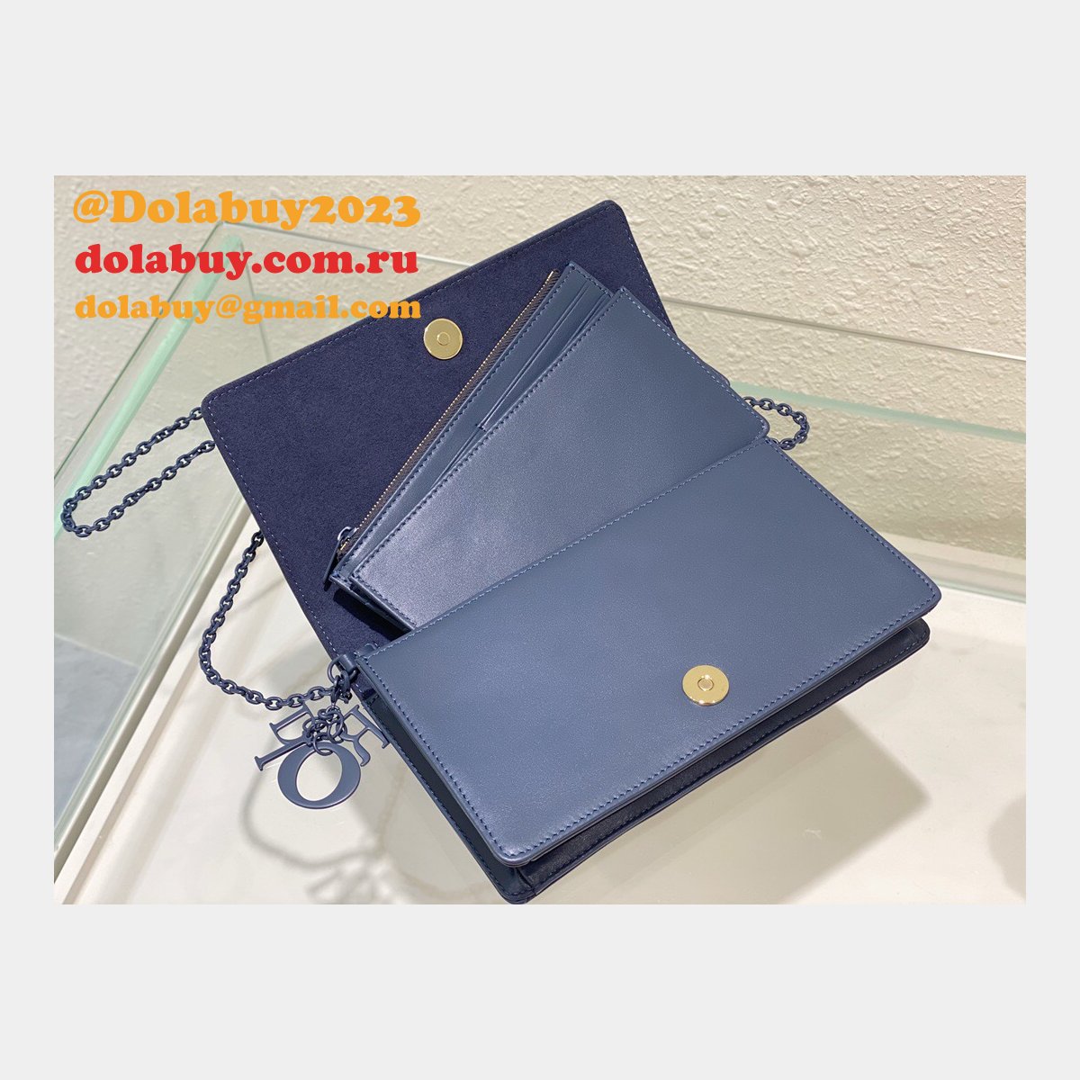 Top Fashion Designer Replica WOC 22cm Handbags Sell Online