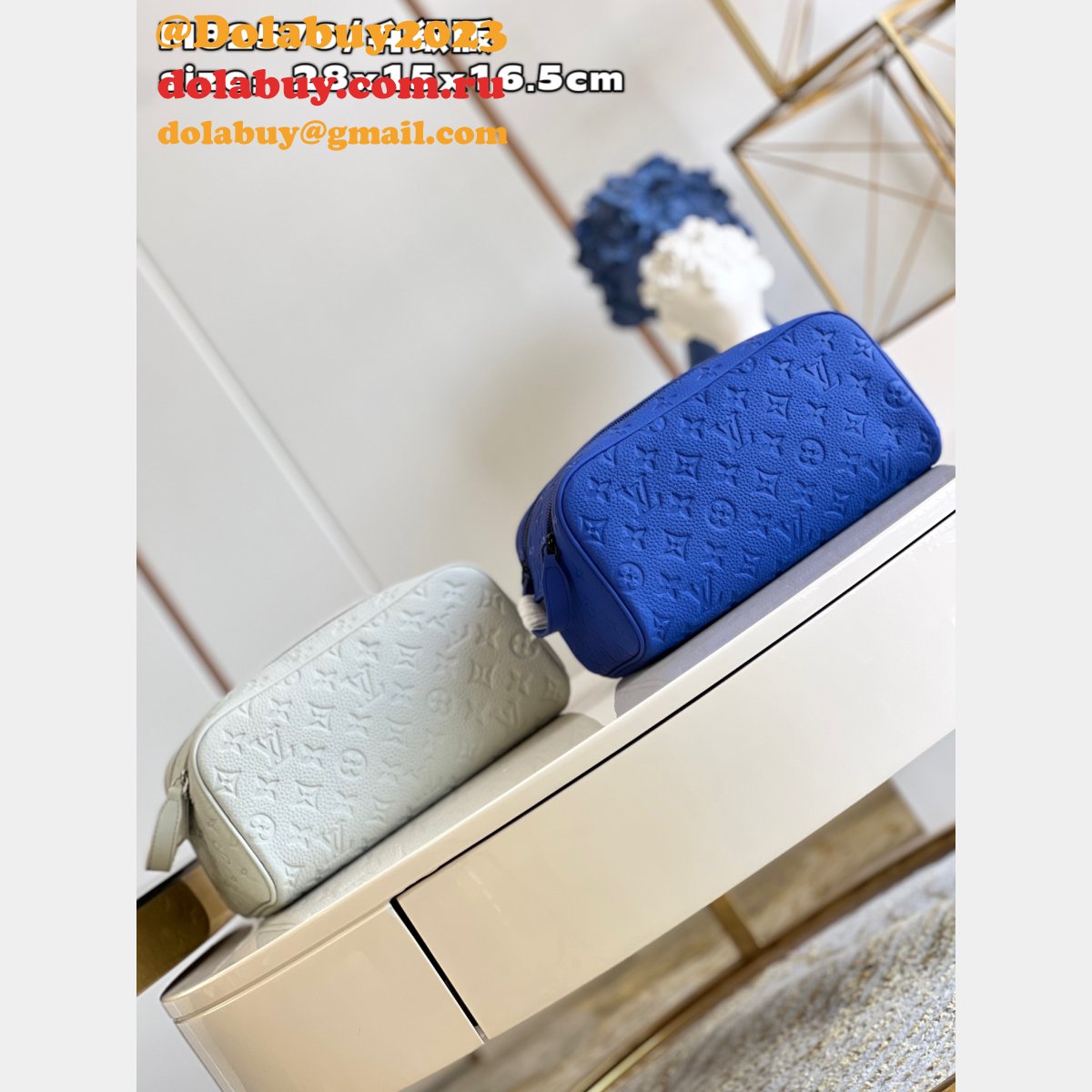 Travel Dopp Kit Taurillon Men M82576 Designer Louis Vuitton Fake Bag